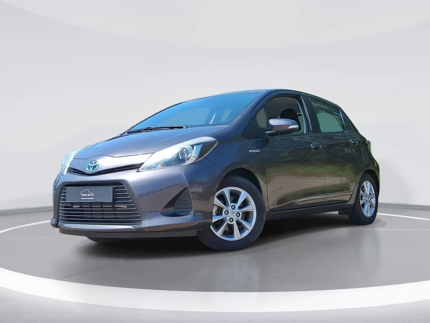 Toyota Yaris 1.5 Full Hybrid Aspiration |Org.NL|NAP 2922 Grijs - 1