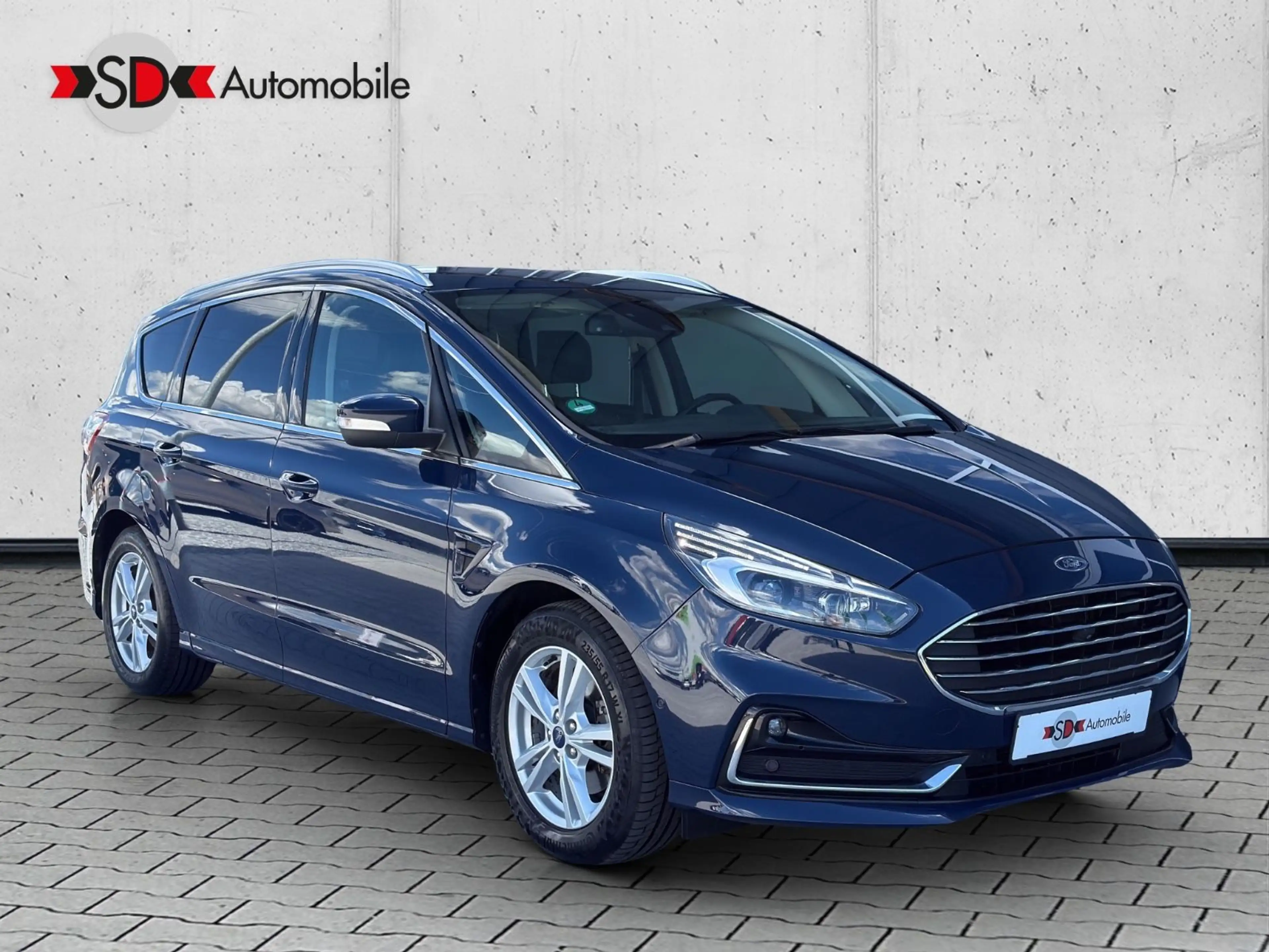 Ford S-Max S-MAX 2.0 Titanium X 140kw LED 7-Sitzer AHK ACC