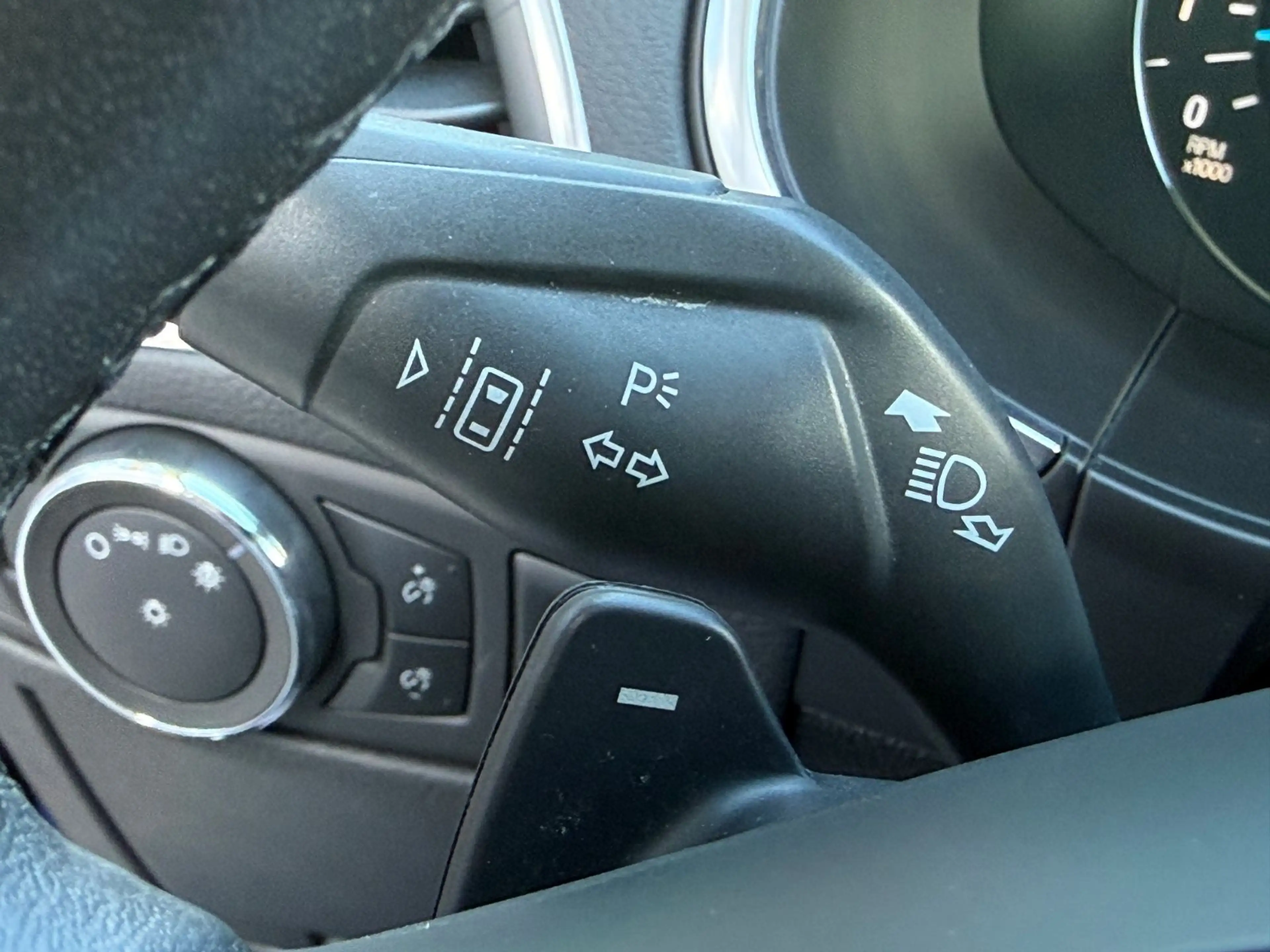 Ford S-Max S-MAX 2.0 Titanium X 140kw LED 7-Sitzer AHK ACC — photo 15