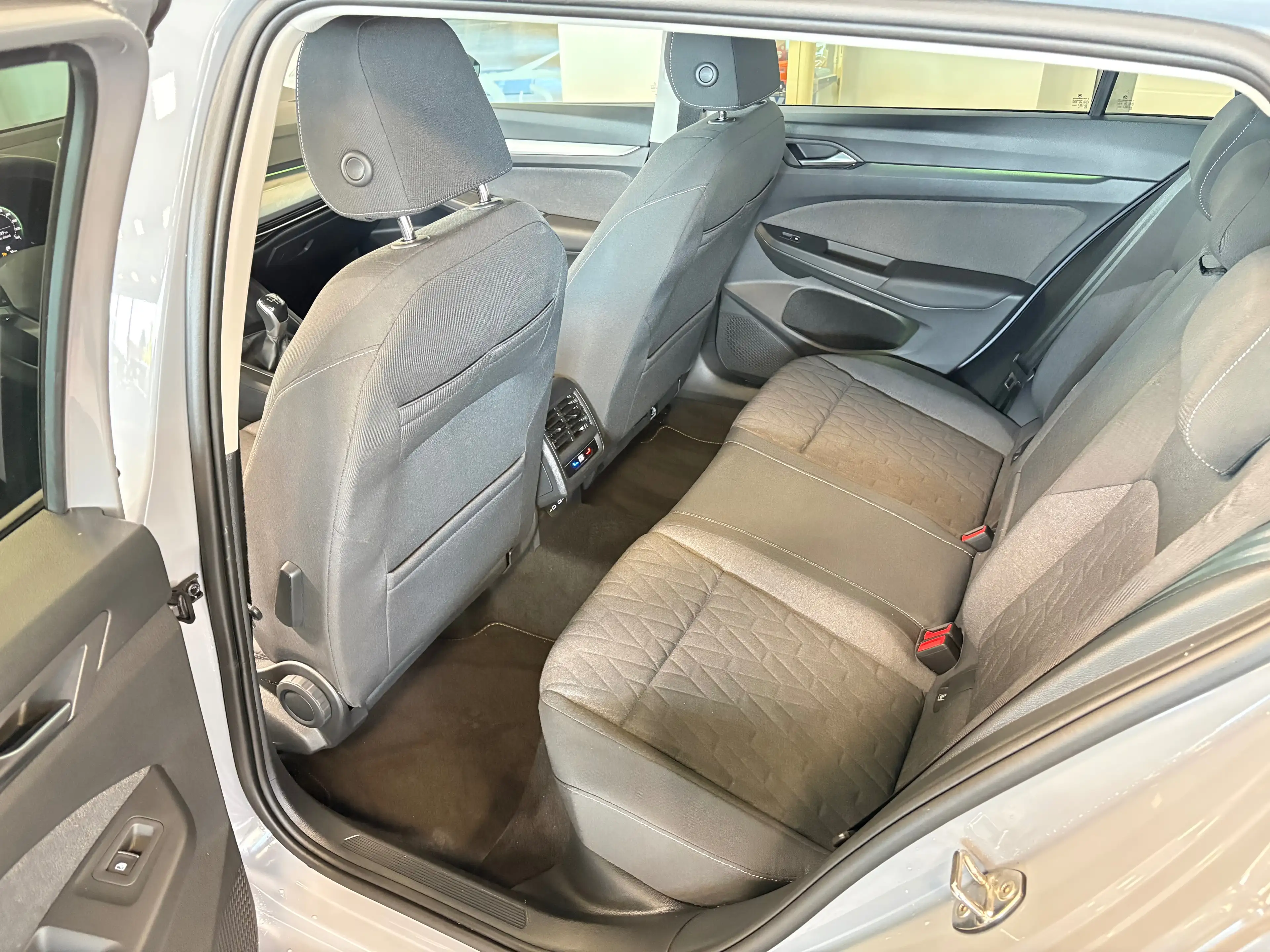 Volkswagen Golf Variant Golf Variant 1.5 TSI Style Business Style Business — photo 12