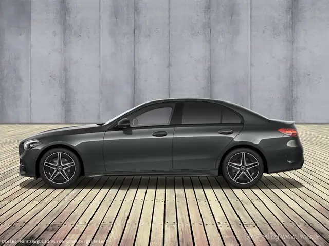 Mercedes-Benz C-Class view 3