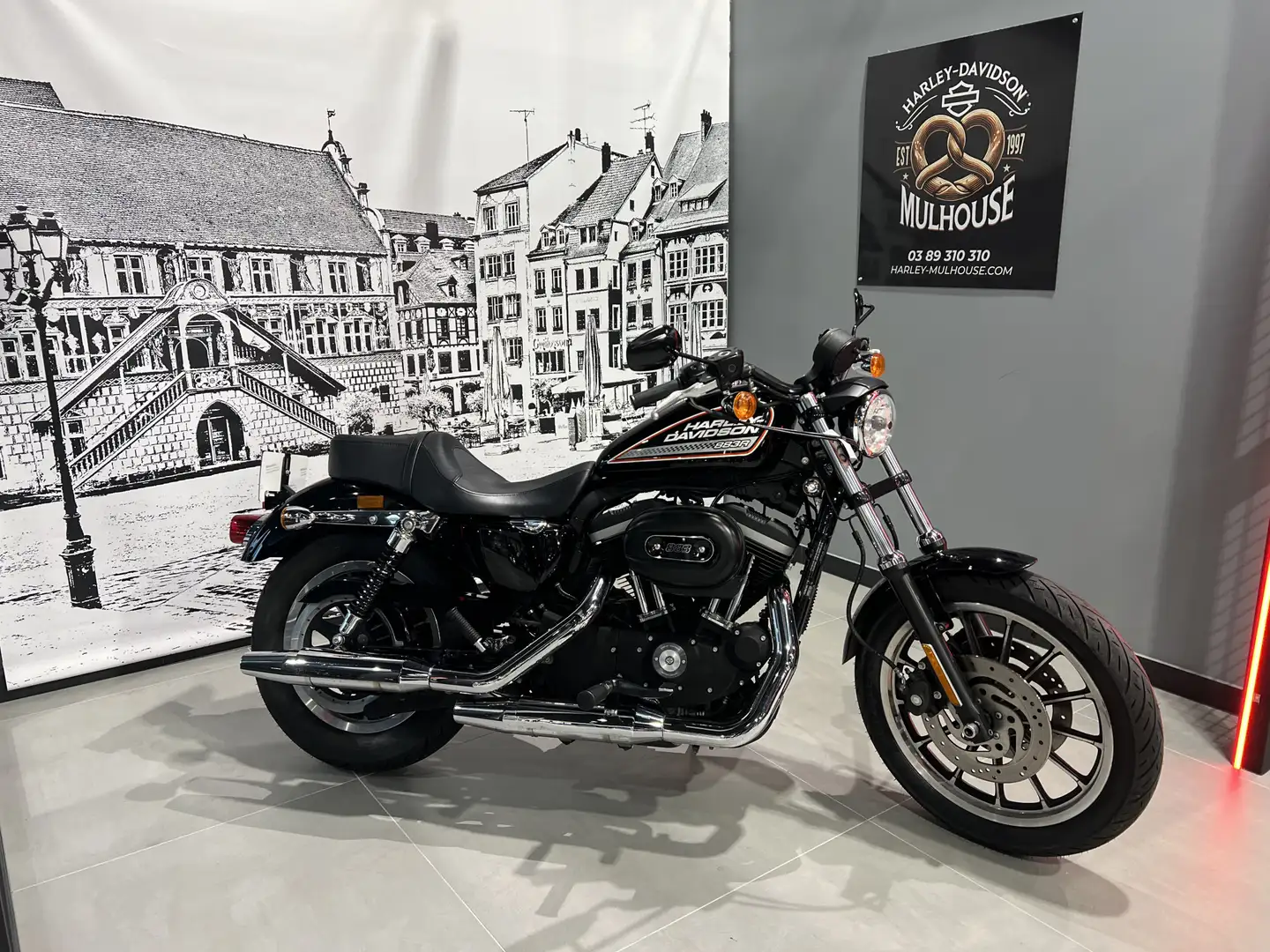 Harley-Davidson Sportster 883 Noir - 1