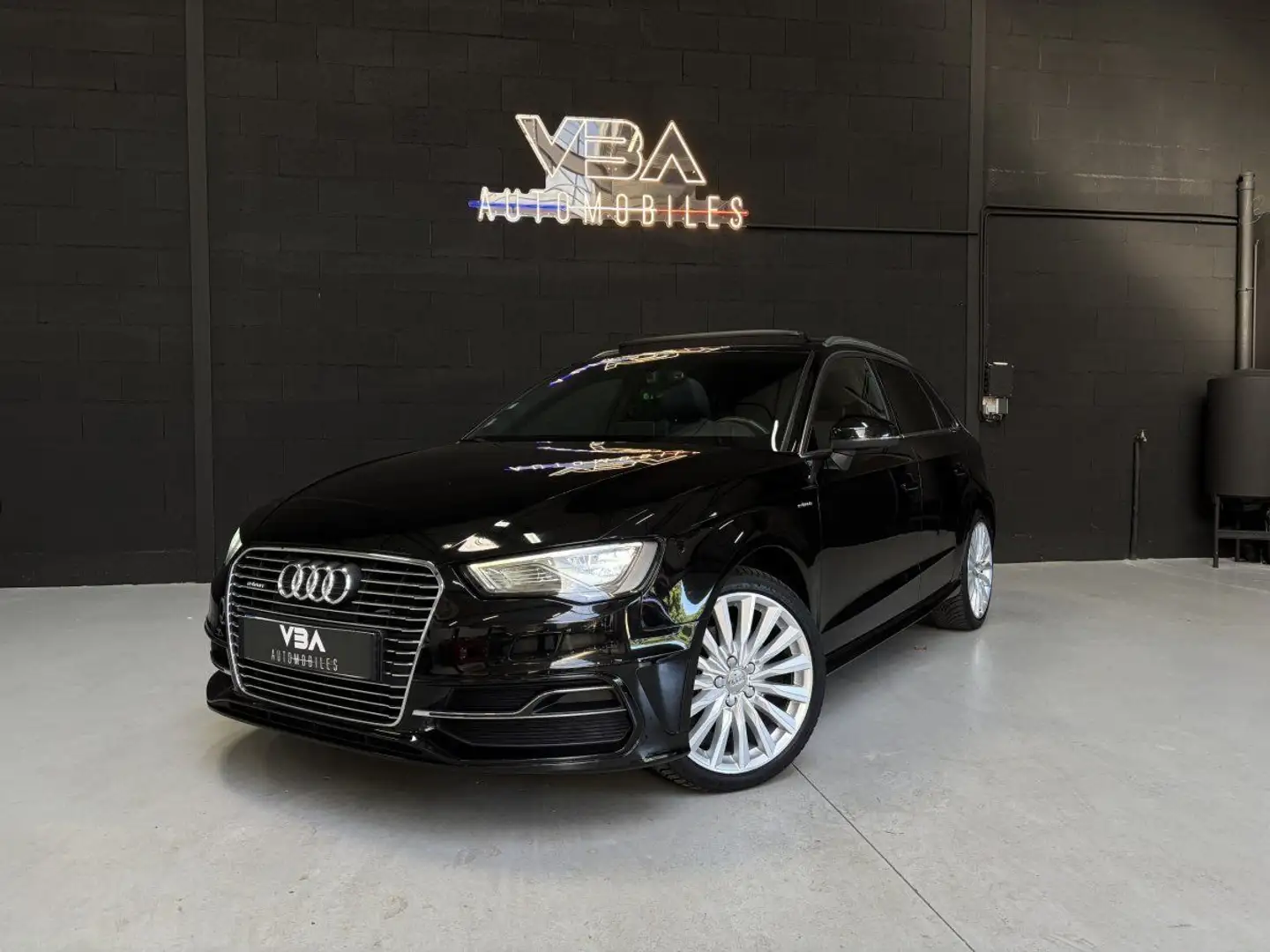 Audi A3 (3) 1.4 TFSI e-tron S Tronic Ambition Luxe - 2