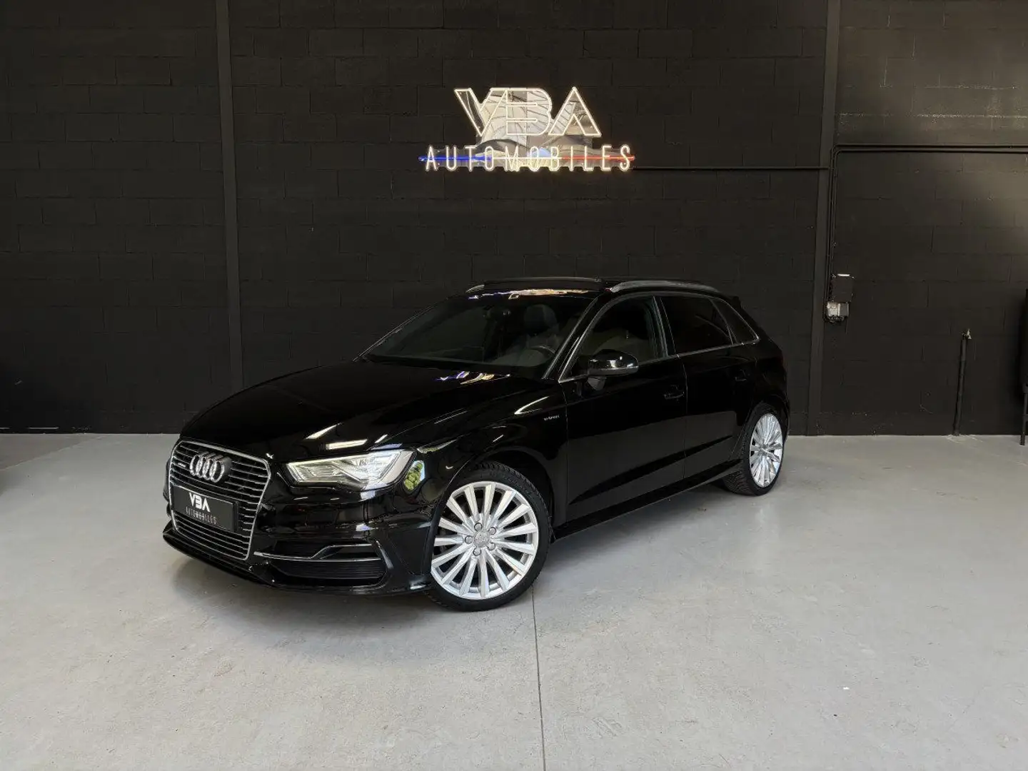 Audi A3 (3) 1.4 TFSI e-tron S Tronic Ambition Luxe - 1