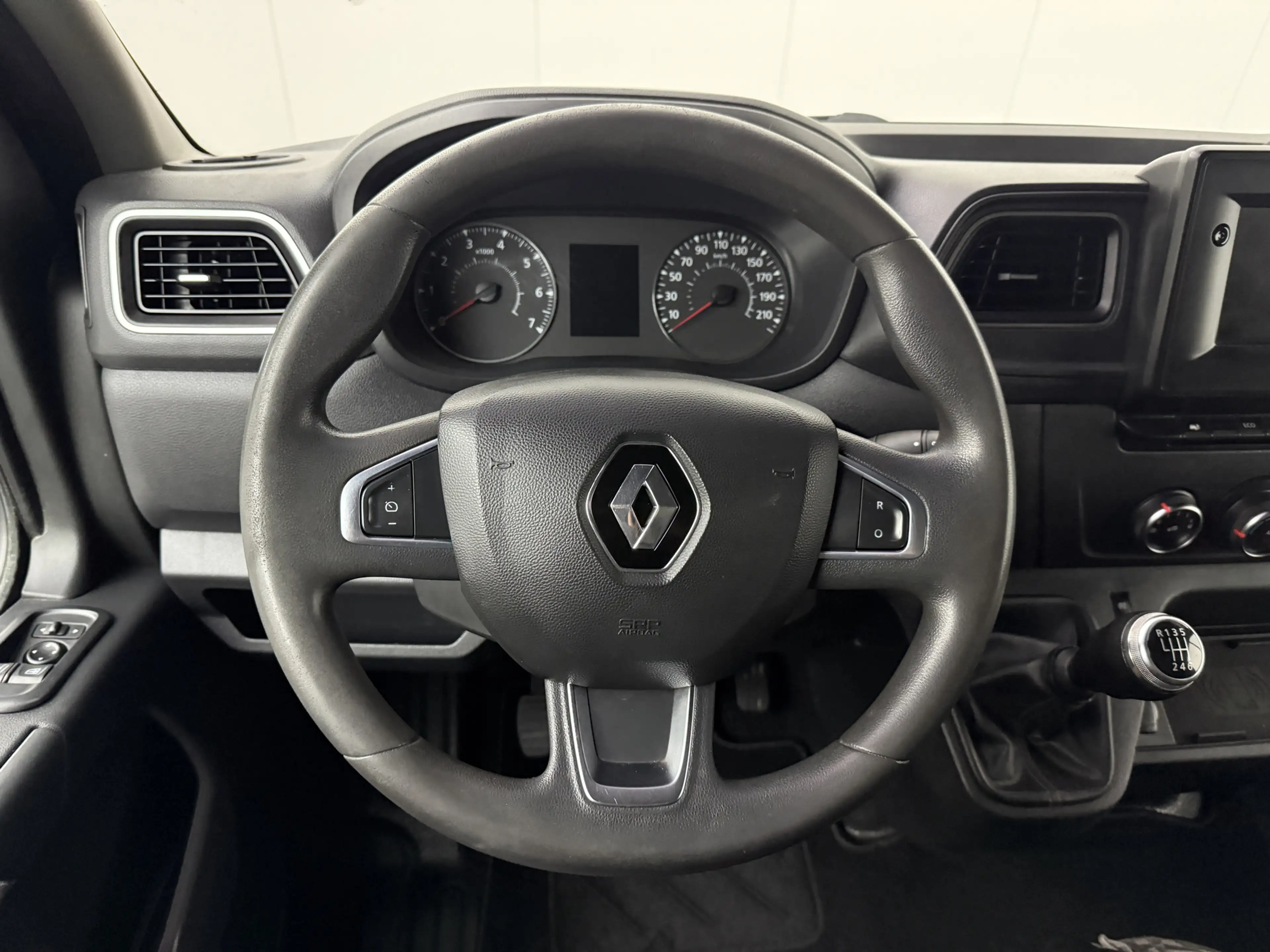 Renault Master 2.3DCi 135PK L2H2 Black Edition | Multimedia | Cam — photo 15