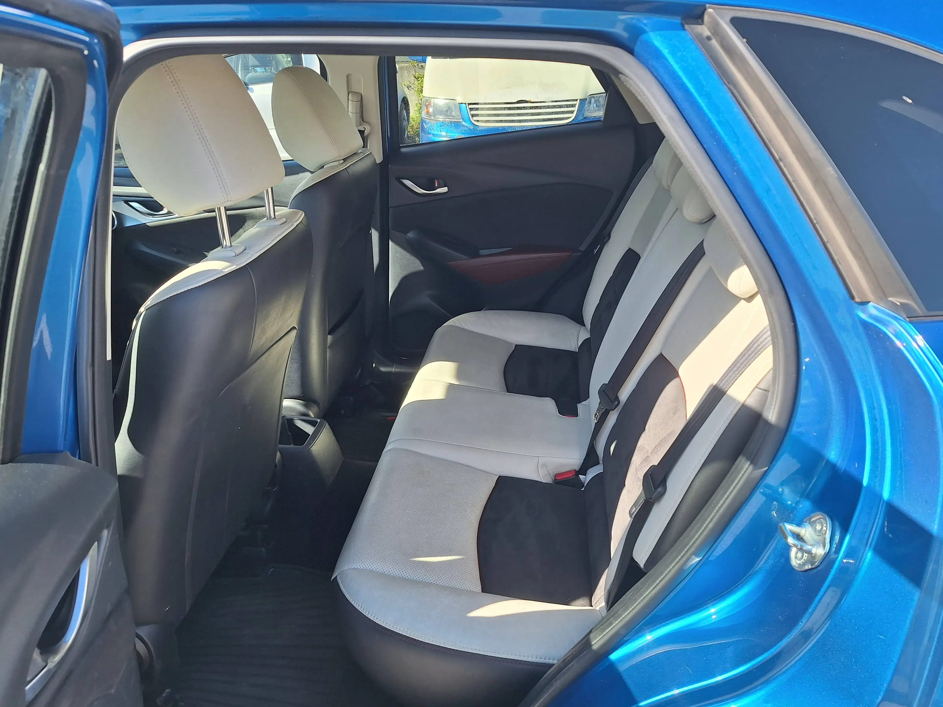 Mazda CX-3 Sports-Line AWD REVOLUTION TOP — photo 7