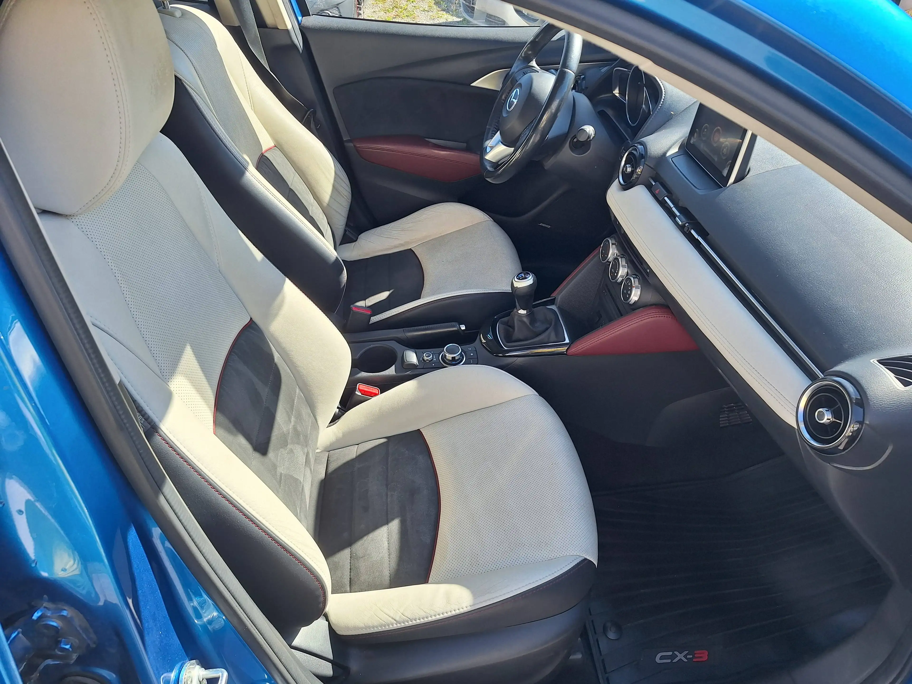 Mazda CX-3 Sports-Line AWD REVOLUTION TOP — photo 6