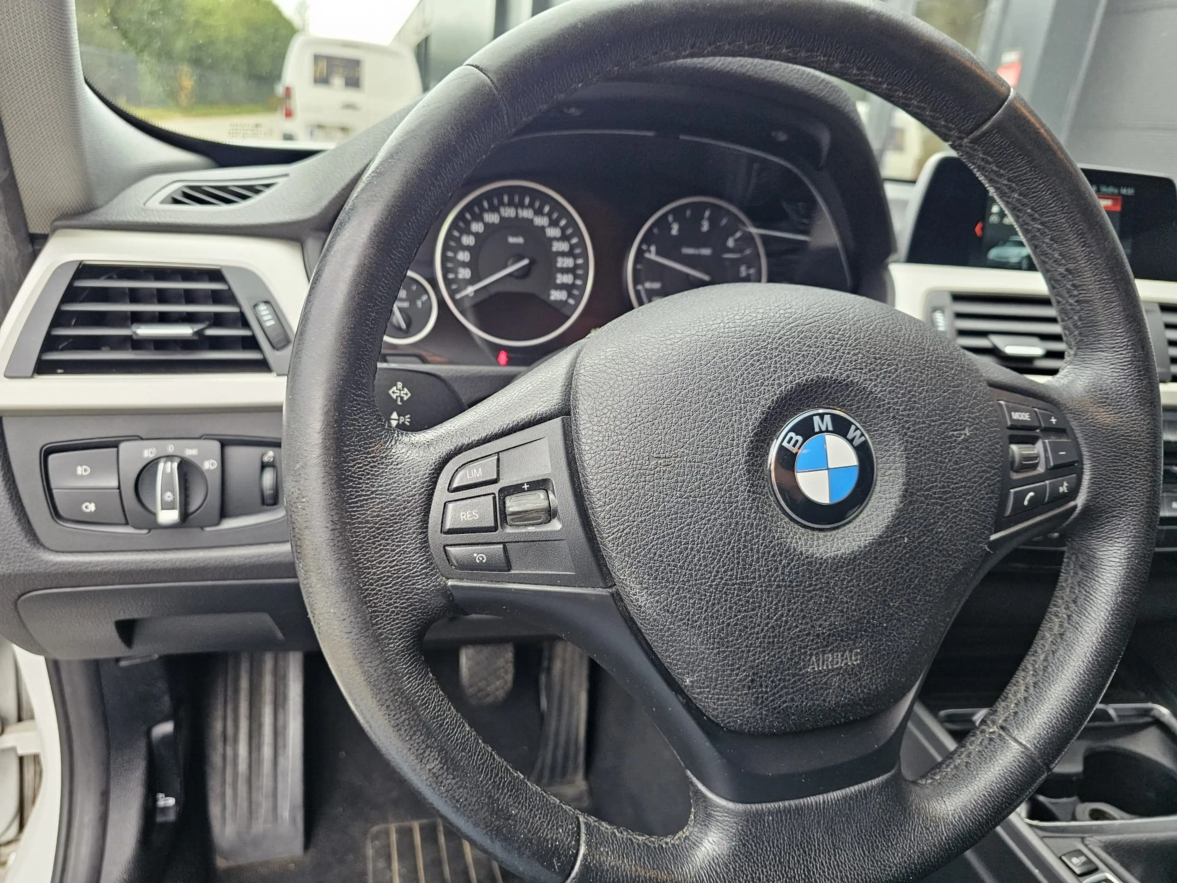 BMW 316 316d Touring / Led / Euro 6d — photo 13