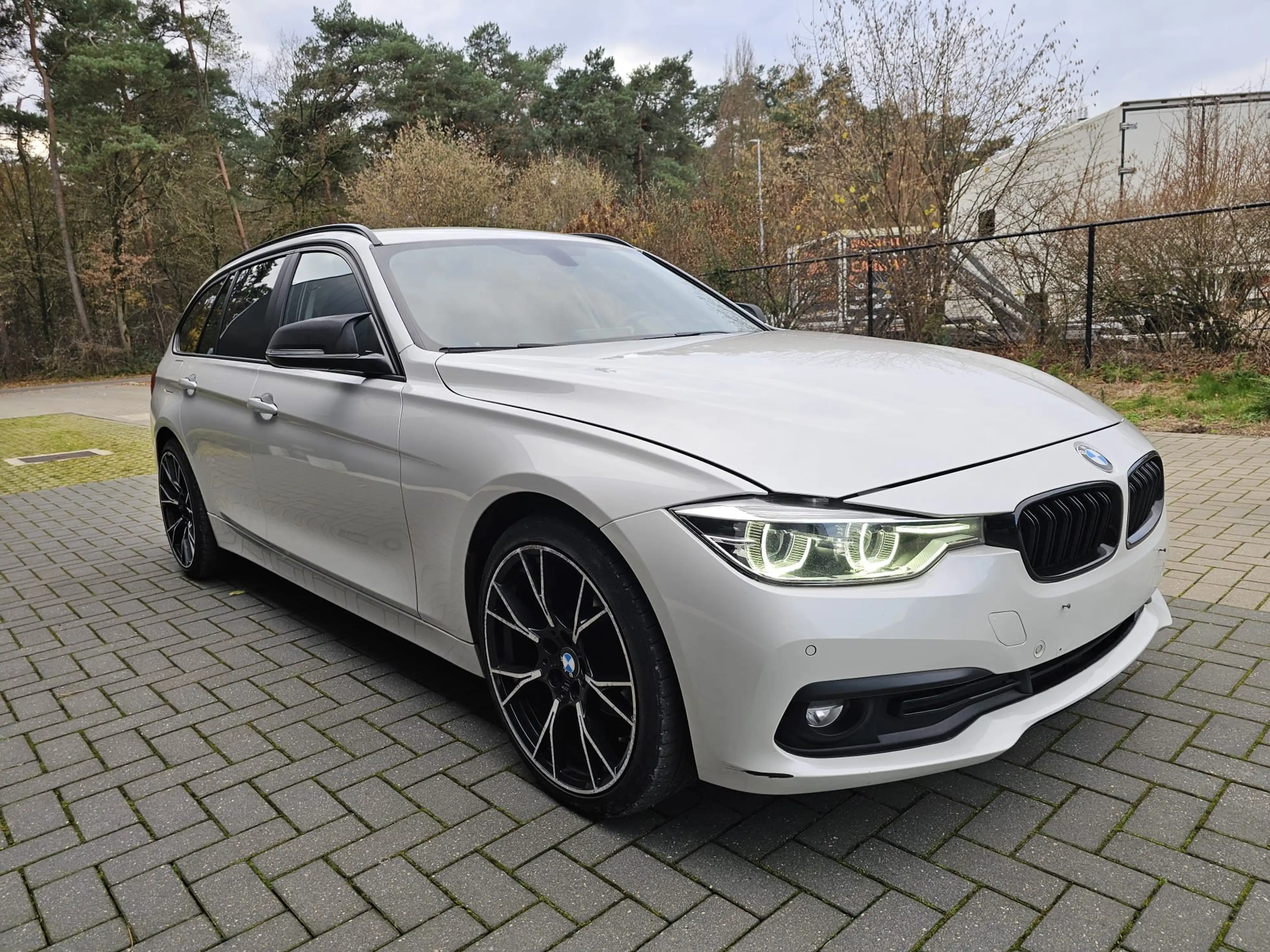 BMW 316 316d Touring / Led / Euro 6d — photo 3