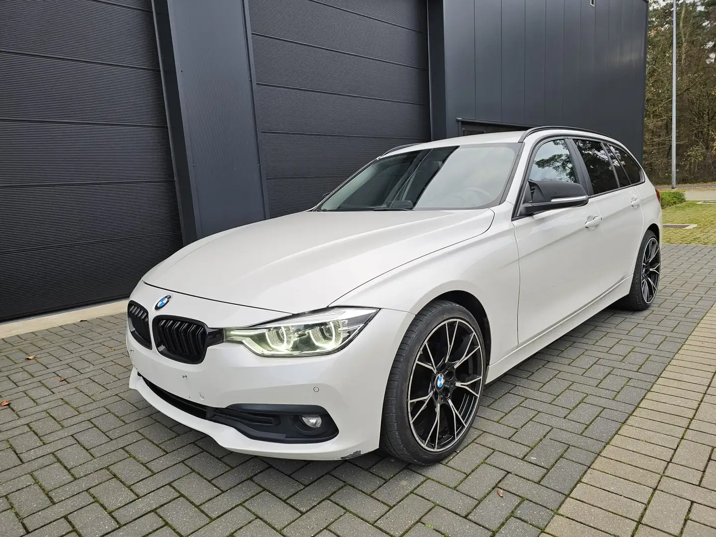 BMW 316 316d Touring / Led / Euro 6d Biały - 1