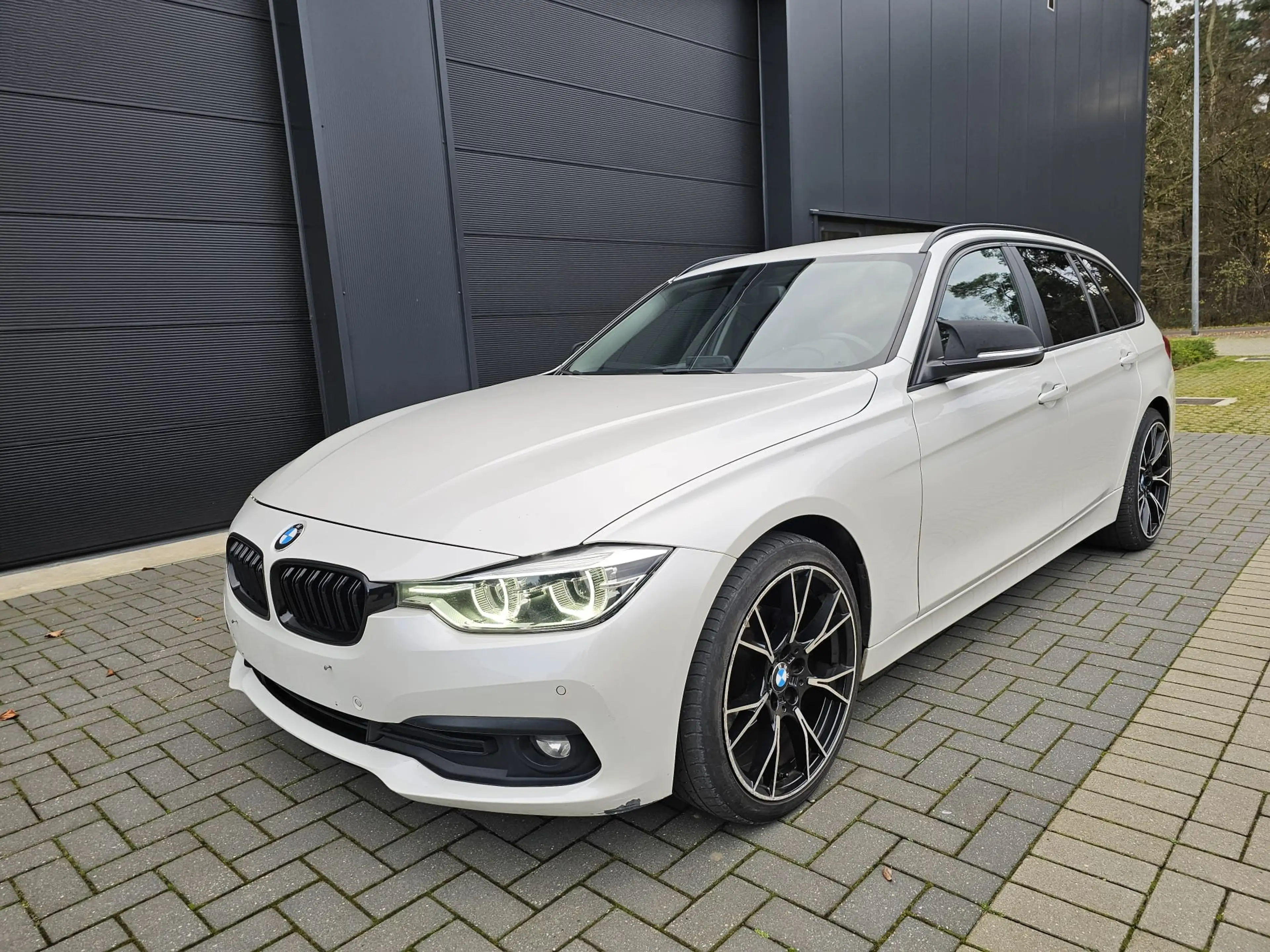 BMW 316 316d Touring / Led / Euro 6d