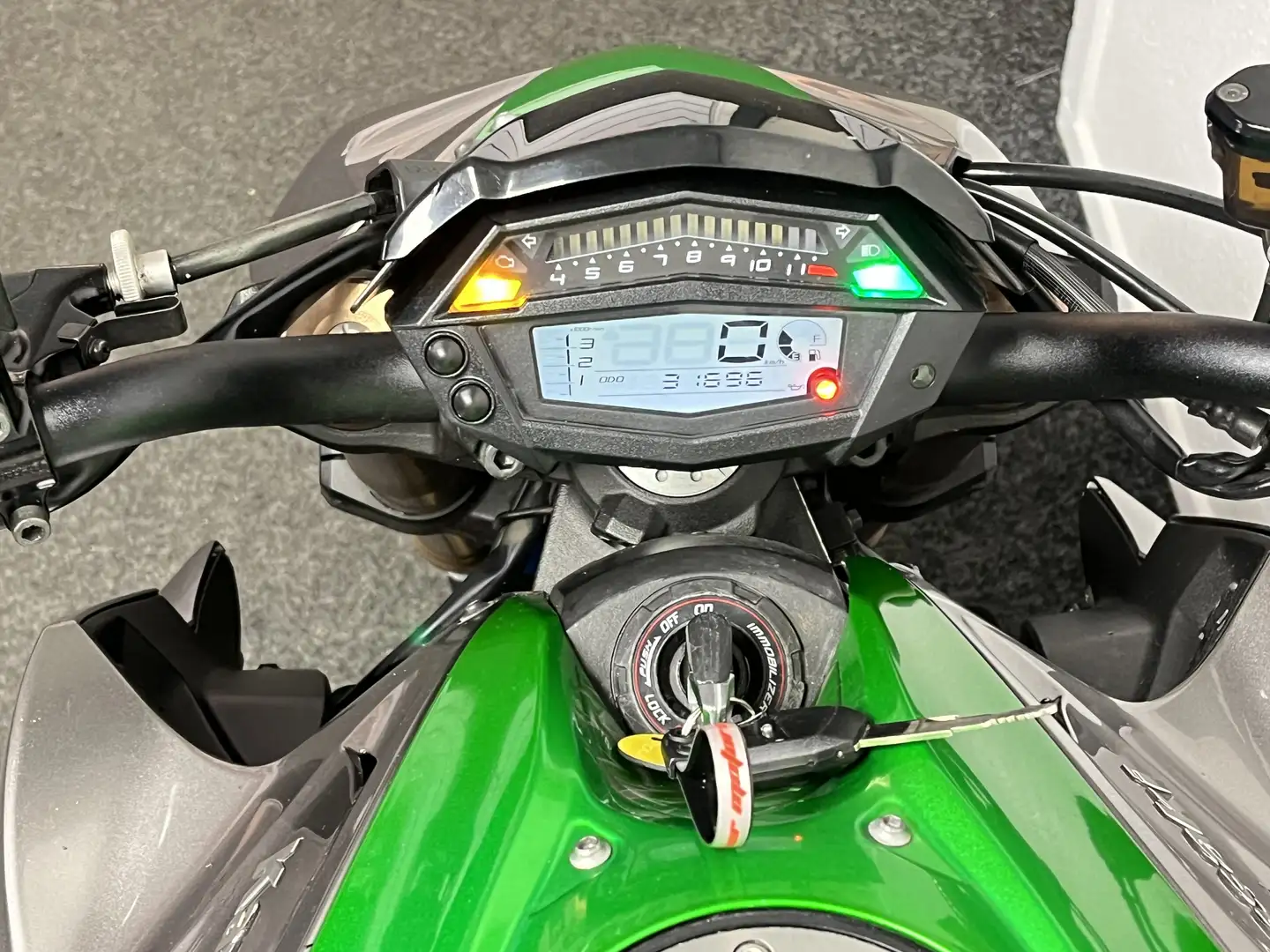 Kawasaki Z 1000 ABS Groen - 2