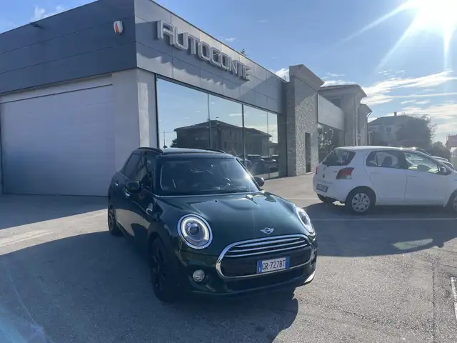 MINI Cooper D Mini IV F55-F56 2014 1.5 Business 5p auto