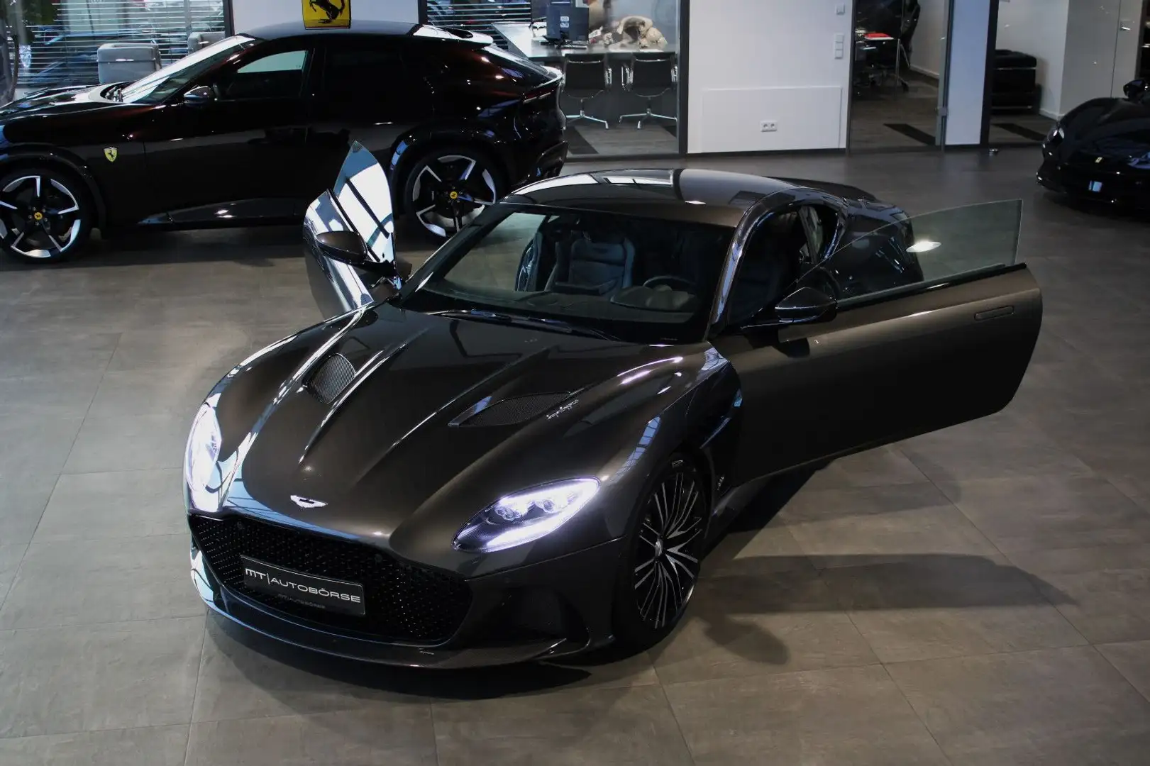 Aston Martin DBS 5.2 V12 SUPERLEGGERA *PINNACLE-WARRANTY* Grau - 2