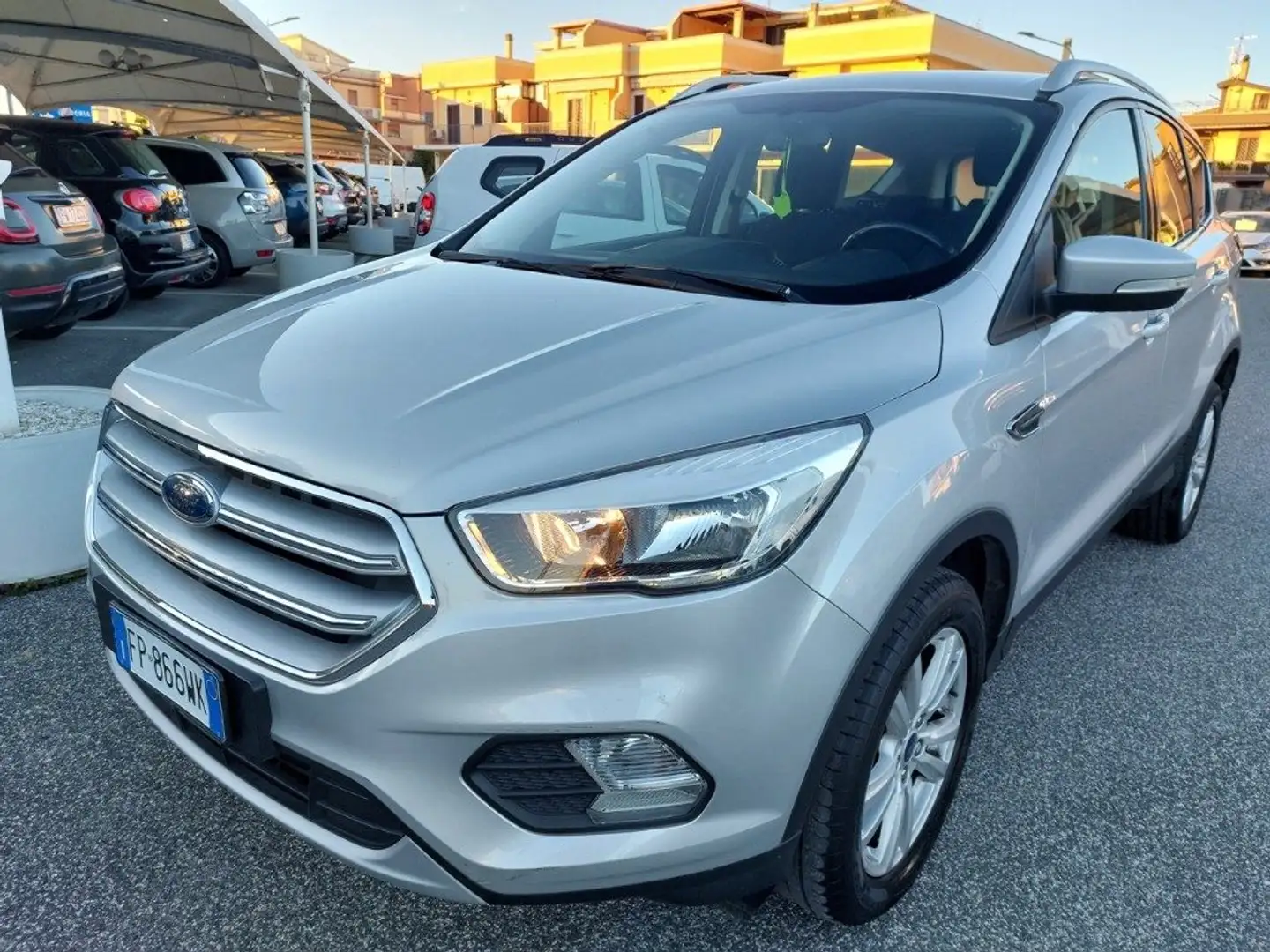 Ford Kuga 1.5 TDCI 120 CV S&S 2WD Titanium Grigio - 1