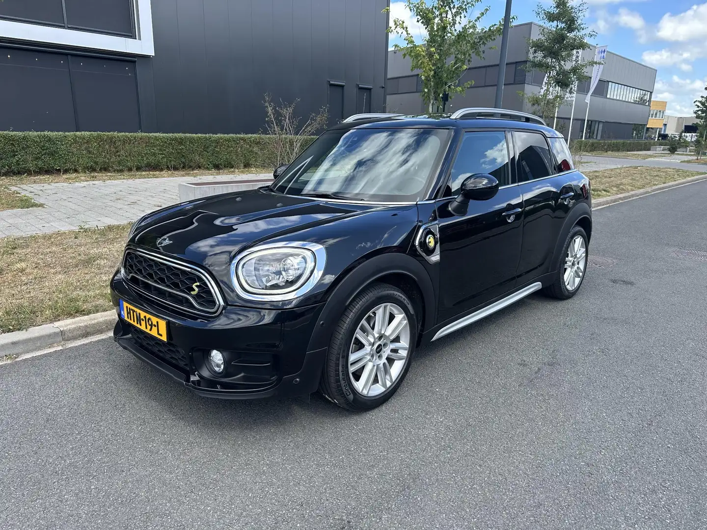 MINI Cooper SE Countryman 2.0 ALL4 Chili Noir - 2