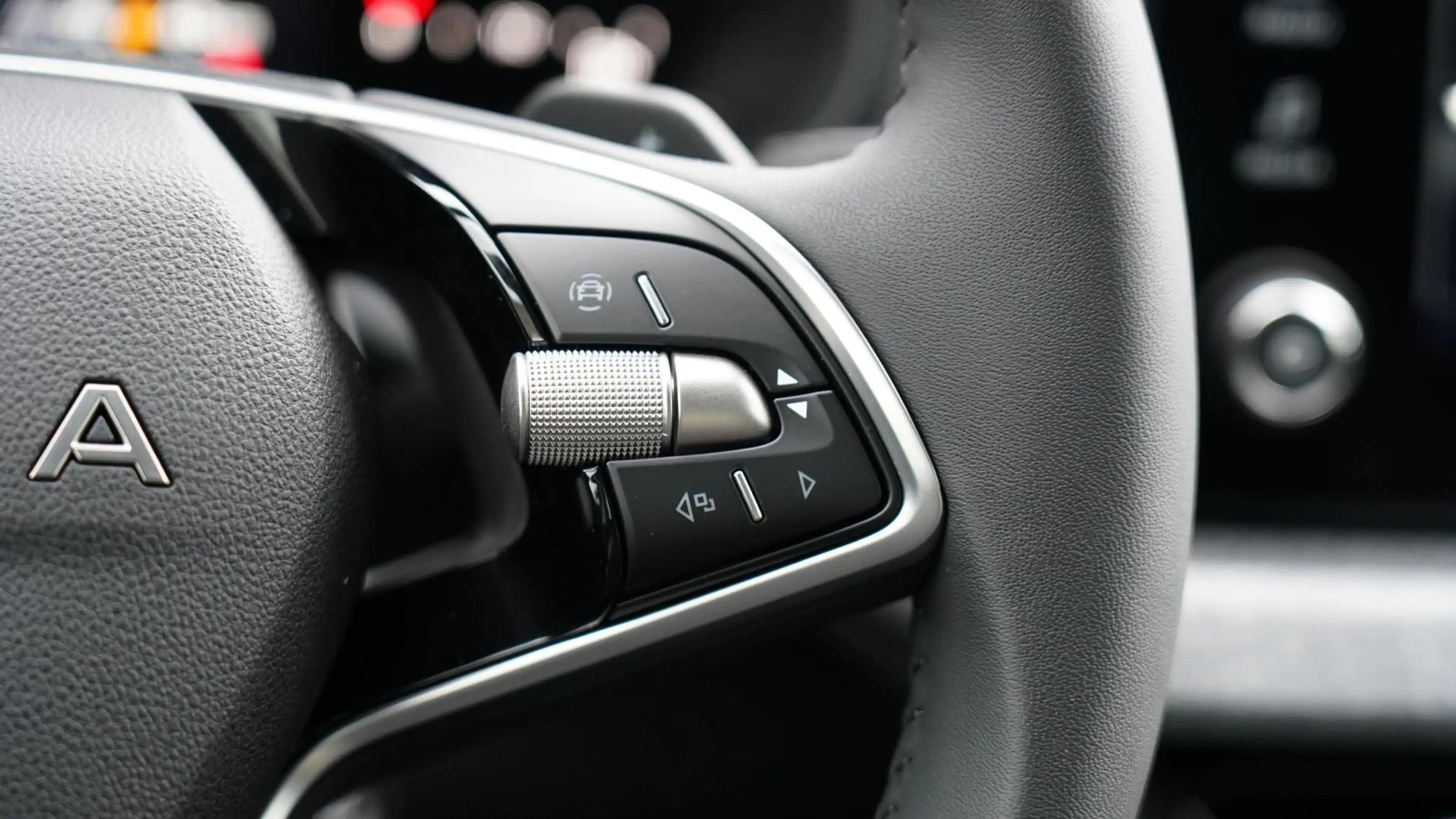 Skoda Scala Selection 1.5TSI DSG>BlackPaket>LED>Sitzheizung — photo 10