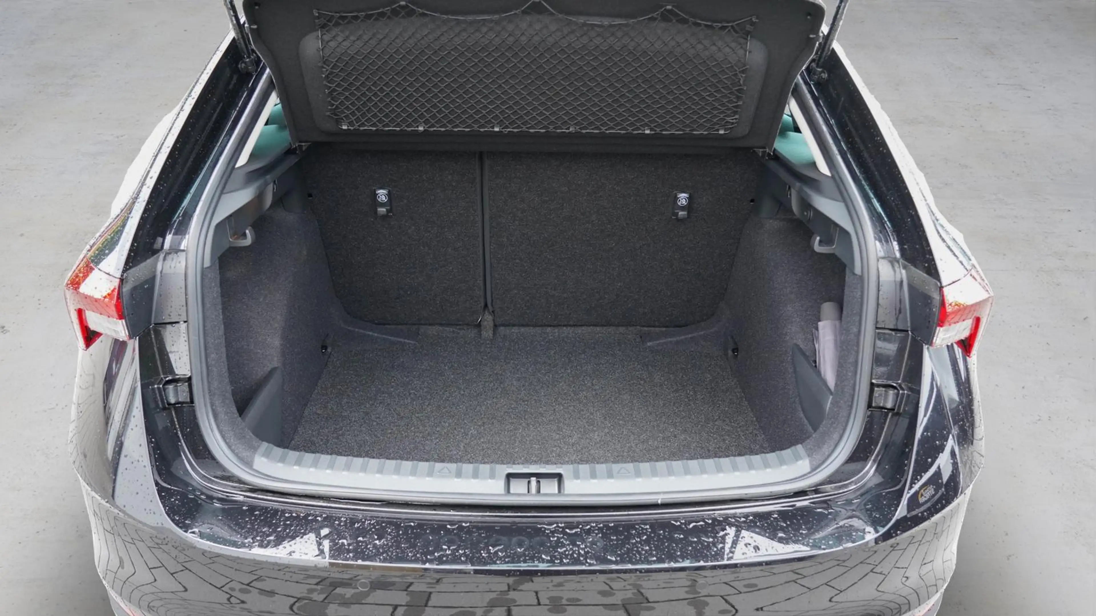 Skoda Scala Selection 1.5TSI DSG>BlackPaket>LED>Sitzheizung — photo 15