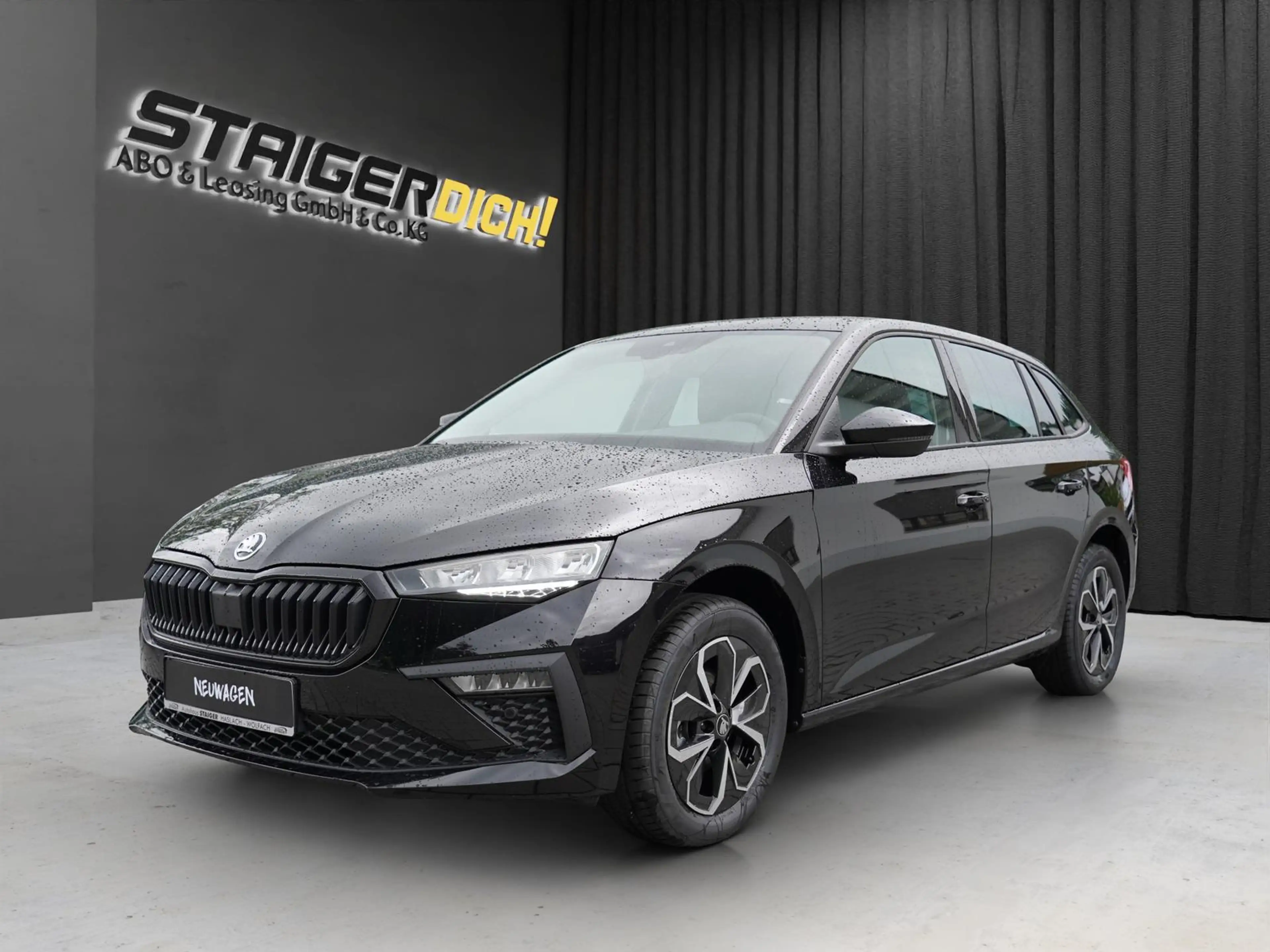 Skoda Scala Selection 1.5TSI DSG>BlackPaket>LED>Sitzheizung