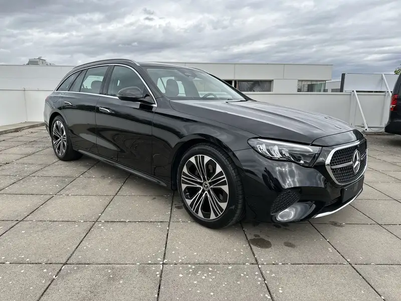 Mercedes-Benz E 200