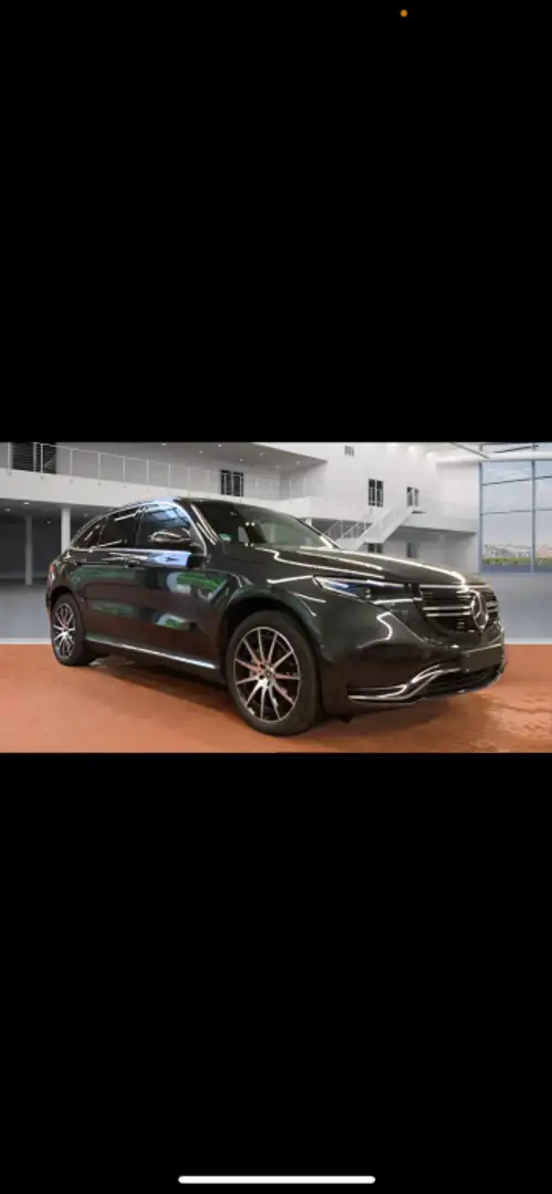 Mercedes-Benz EQC 400 4MATIC Schwarz - 2