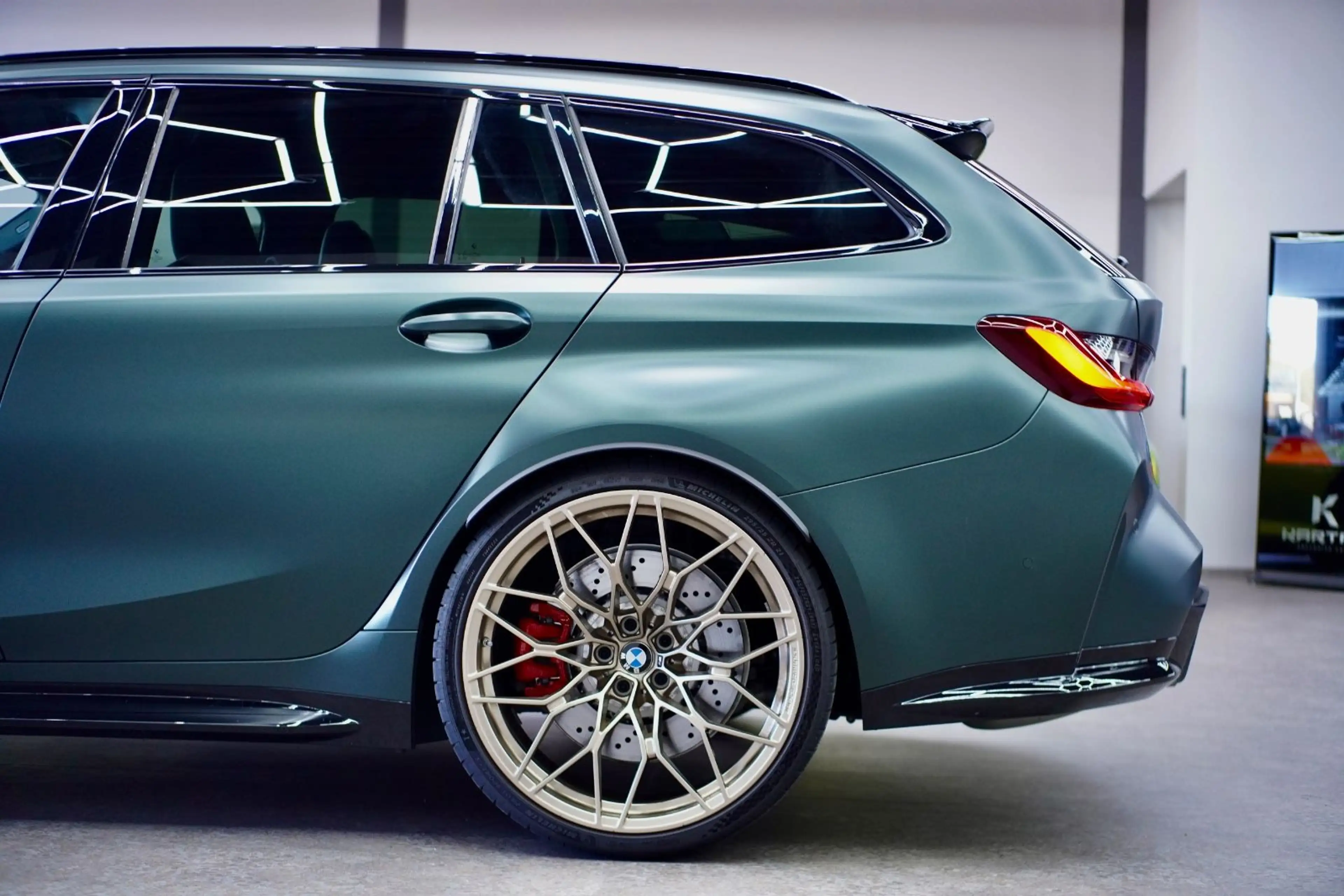 BMW M3 Touring xDrive Competition *MCARBON*MPERFORMANCE — photo 15