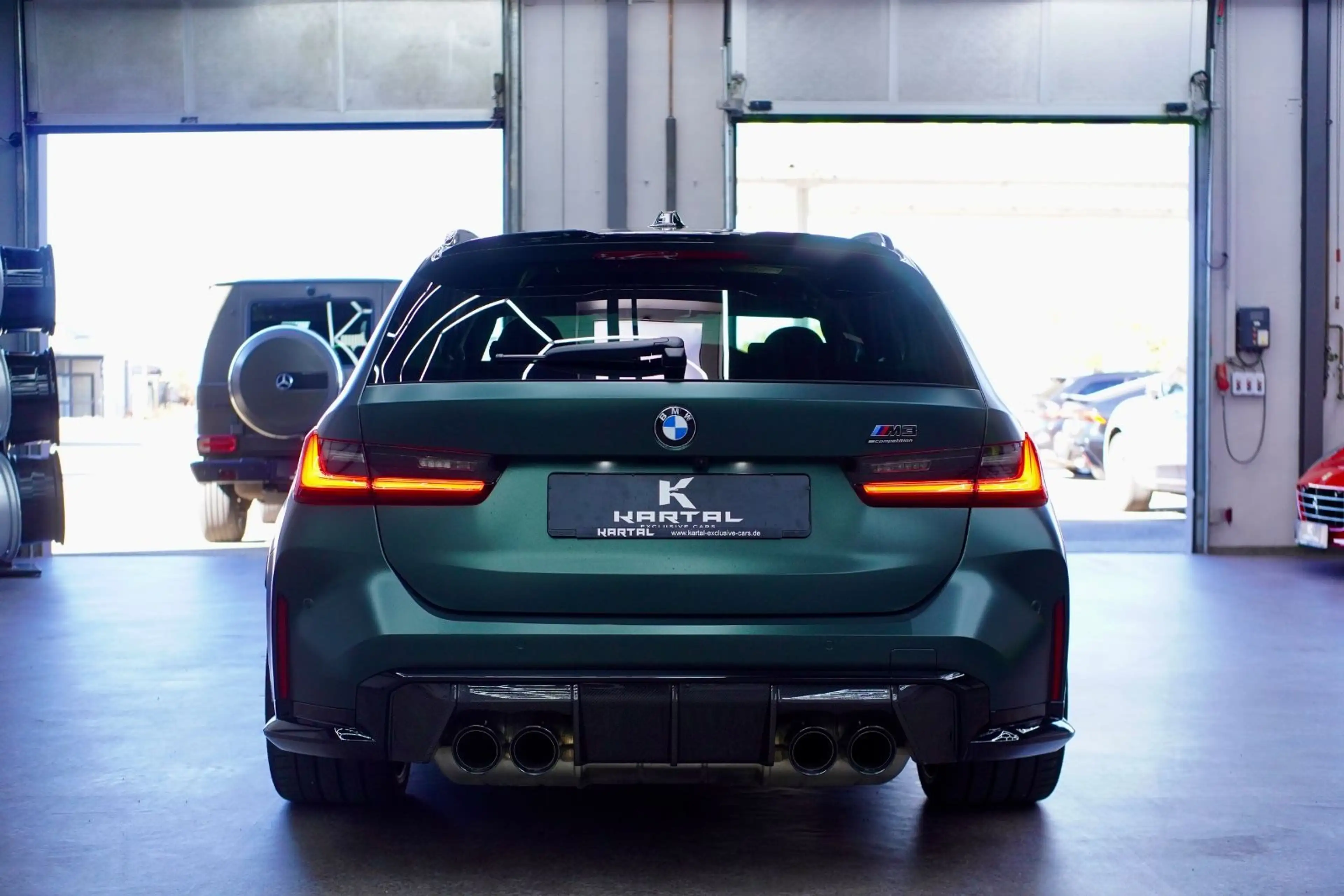 BMW M3 Touring xDrive Competition *MCARBON*MPERFORMANCE — photo 8