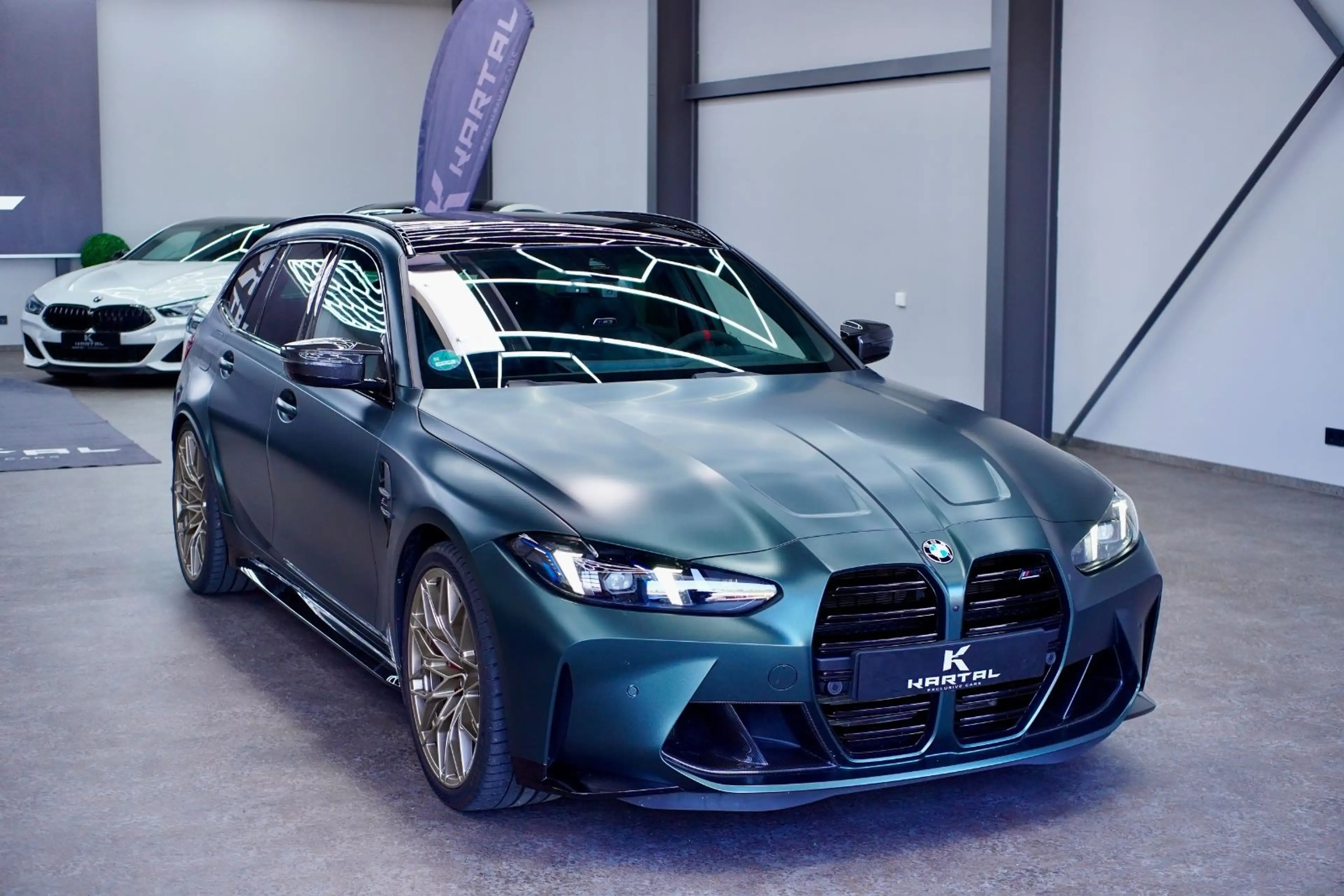 BMW M3 Touring xDrive Competition *MCARBON*MPERFORMANCE — photo 4