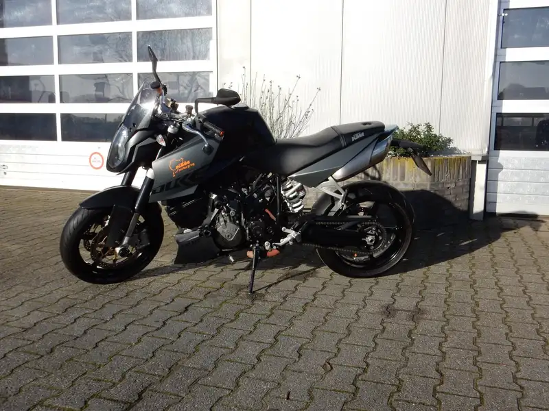 KTM 990 Super Duke - foto 4