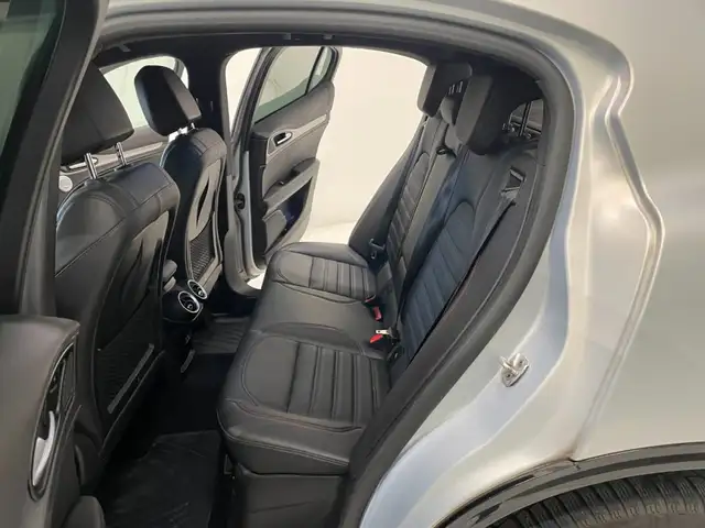 Alfa Romeo Stelvio view 8
