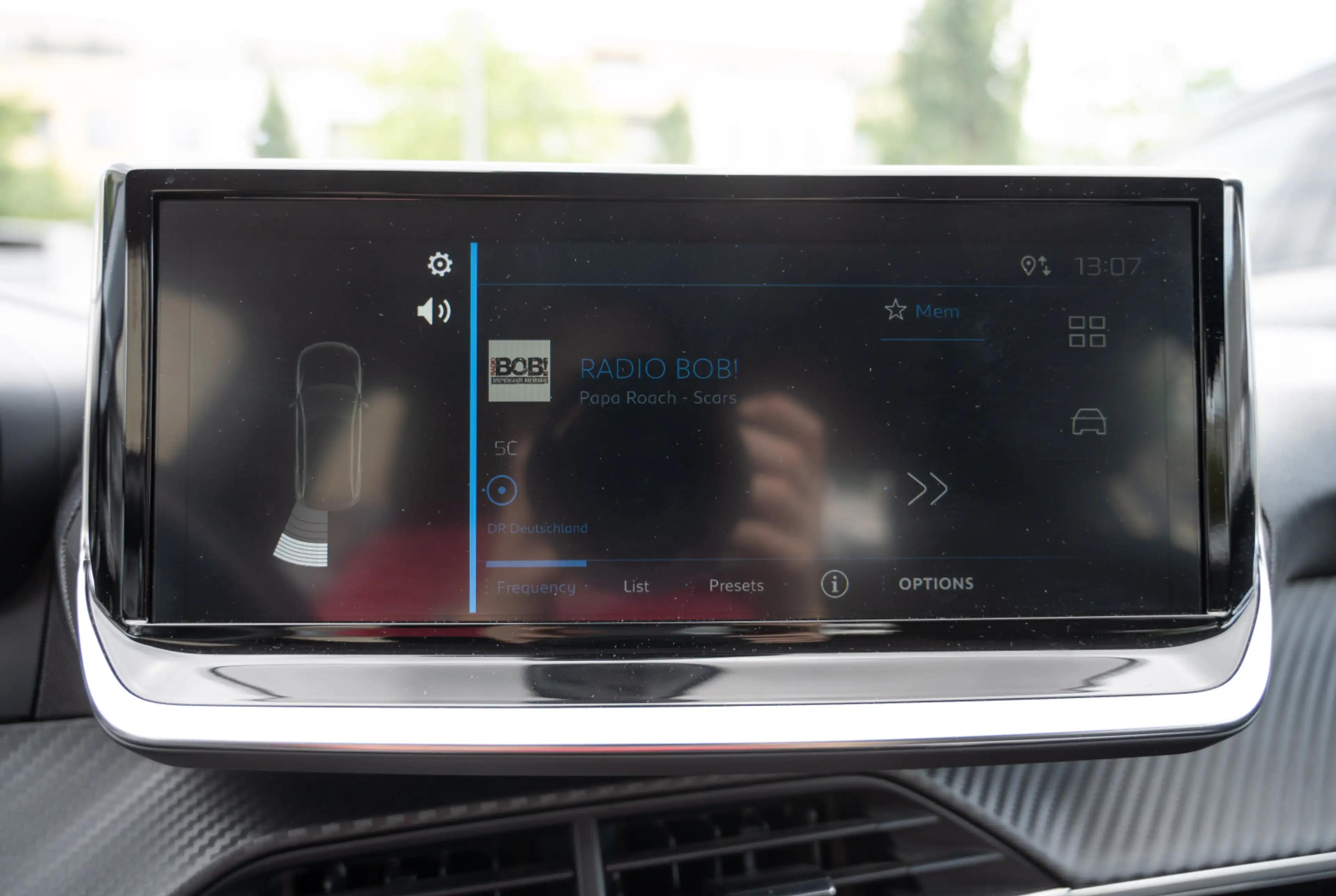 Peugeot 208 Active 1.2 PureTech 75 *MIRRORSCREEN*DAB*TEMPOMAT* — photo 7