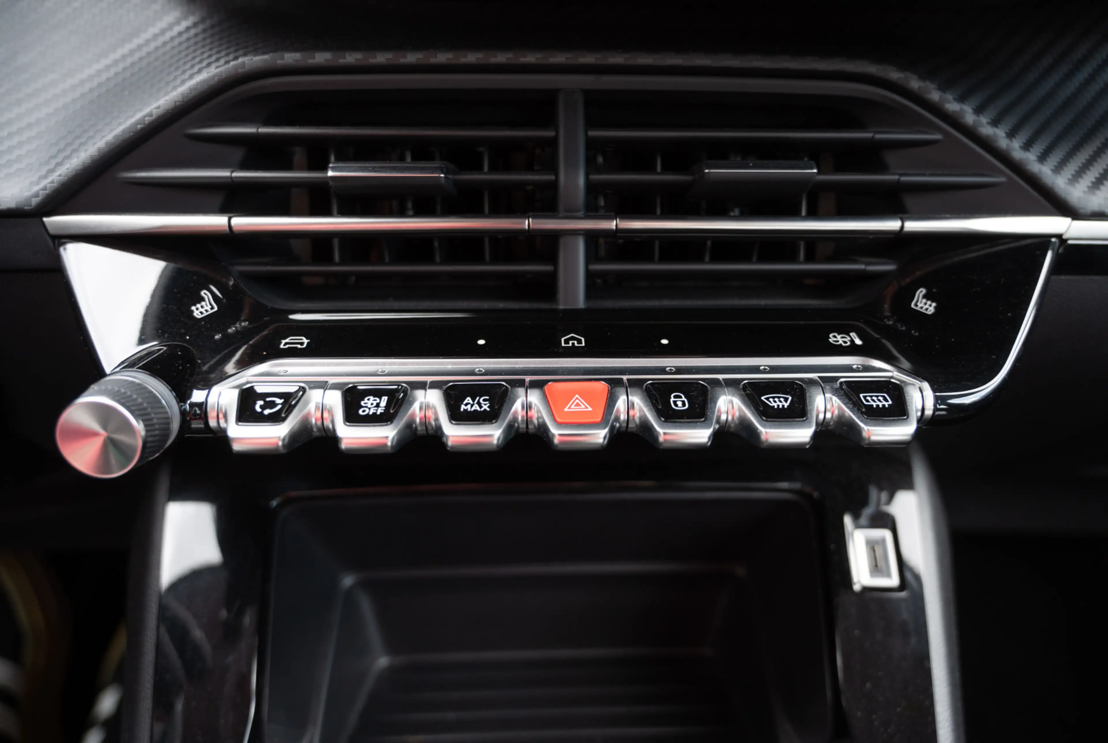 Peugeot 208 Active 1.2 PureTech 75 *MIRRORSCREEN*DAB*TEMPOMAT* — photo 8