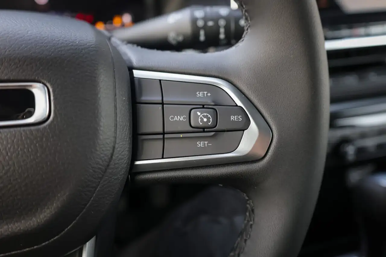 Jeep Compass снимка Jeep Compass