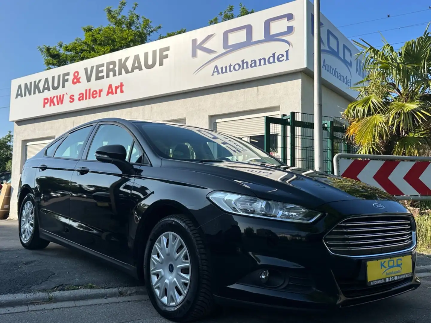 Ford Mondeo Lim. Trend / 1. Hand Noir - 1