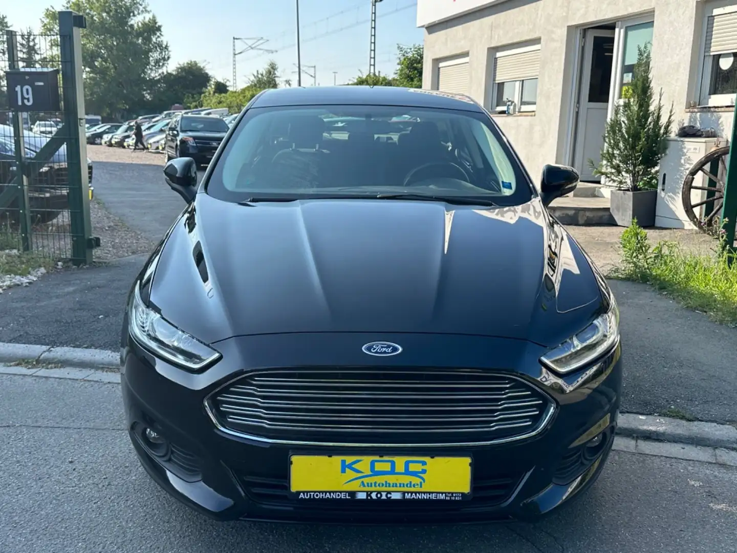 Ford Mondeo Lim. Trend / 1. Hand Noir - 2