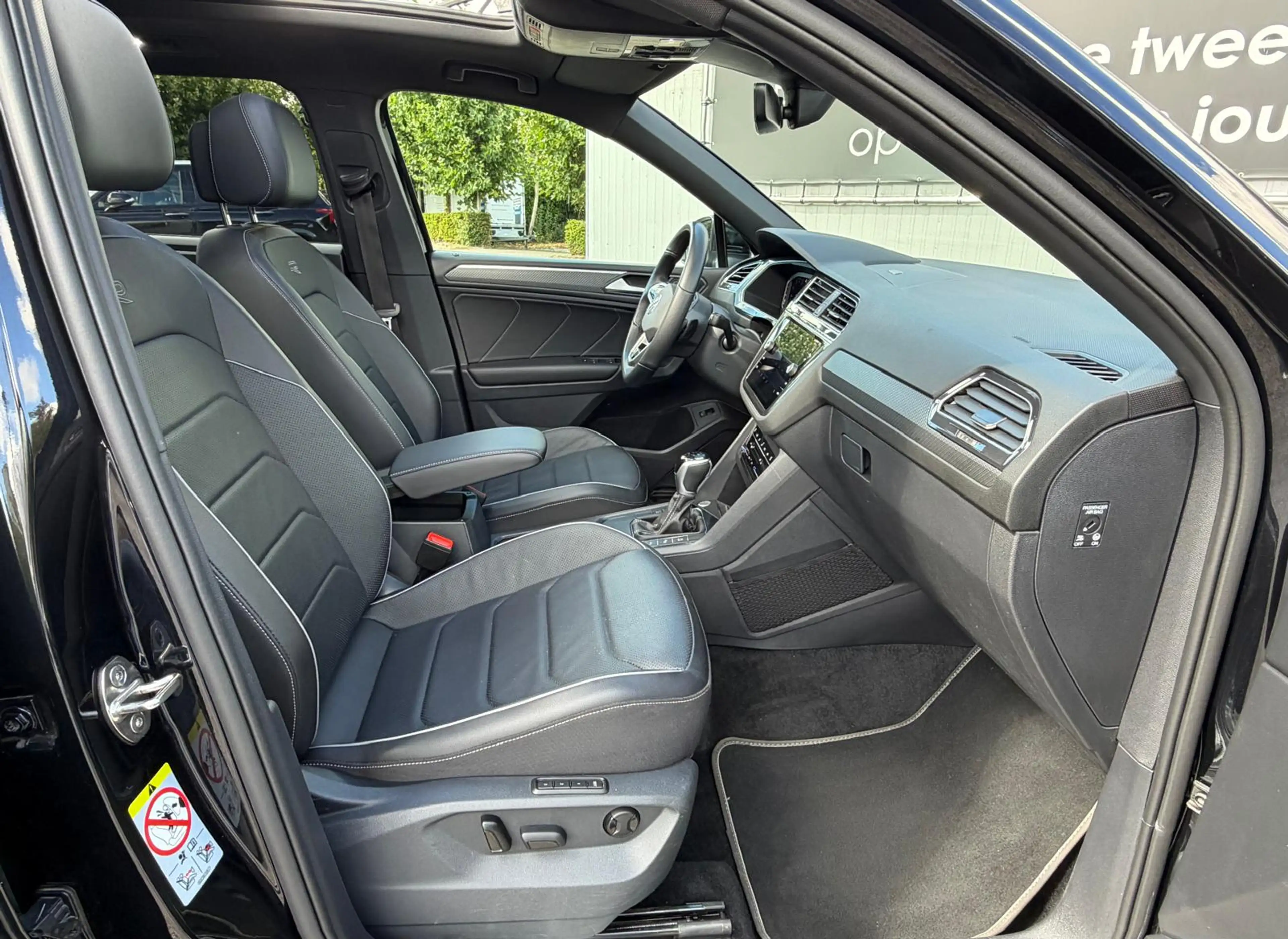 Volkswagen Tiguan Allspace 1.5 TSI R-Line 7pl. DSG — photo 12