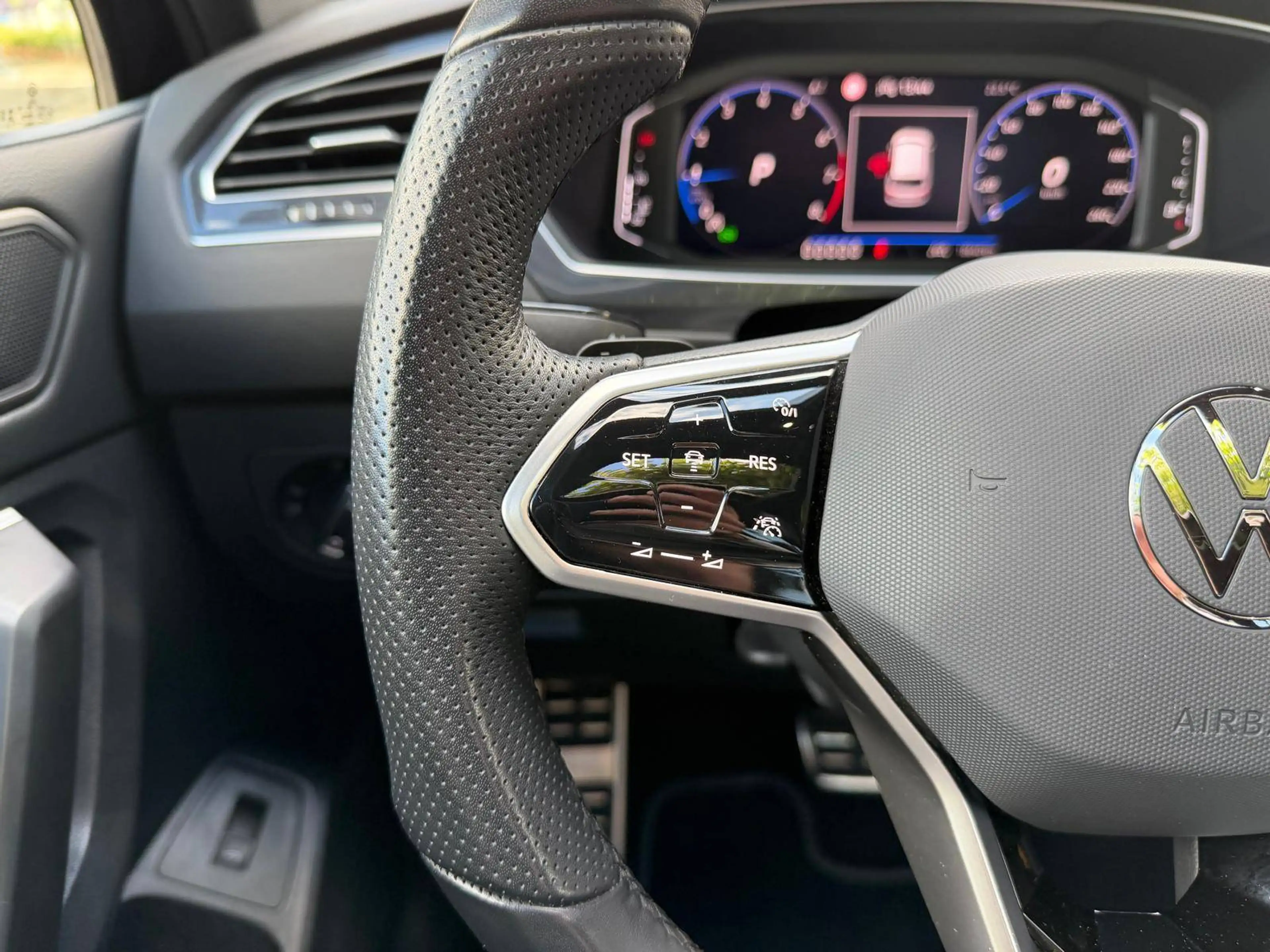 Volkswagen Tiguan Allspace 1.5 TSI R-Line 7pl. DSG — photo 26