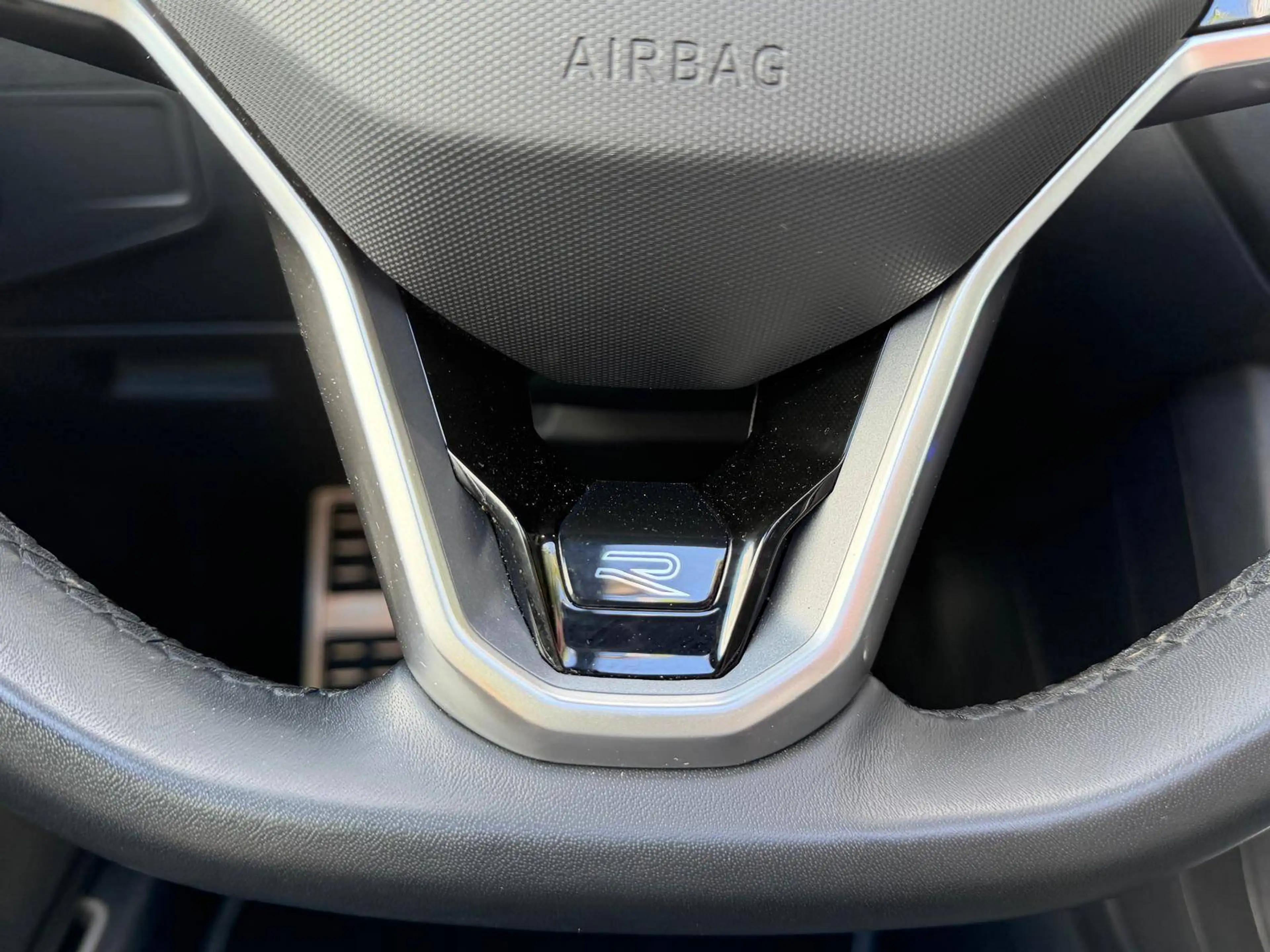 Volkswagen Tiguan Allspace 1.5 TSI R-Line 7pl. DSG — photo 32