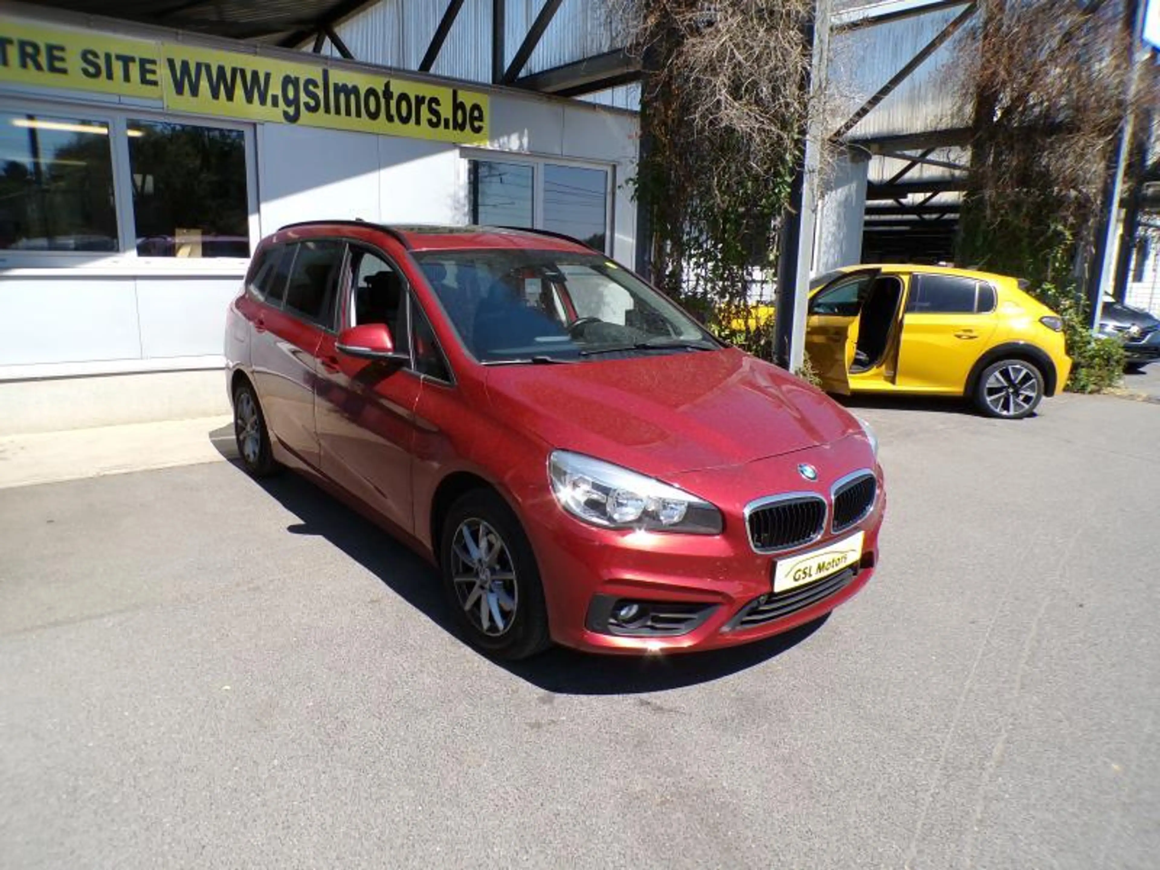 BMW 216 Gran Tourer 1.5 116cv Rouge 12/17 Clim GPS Bluetoo — photo 3