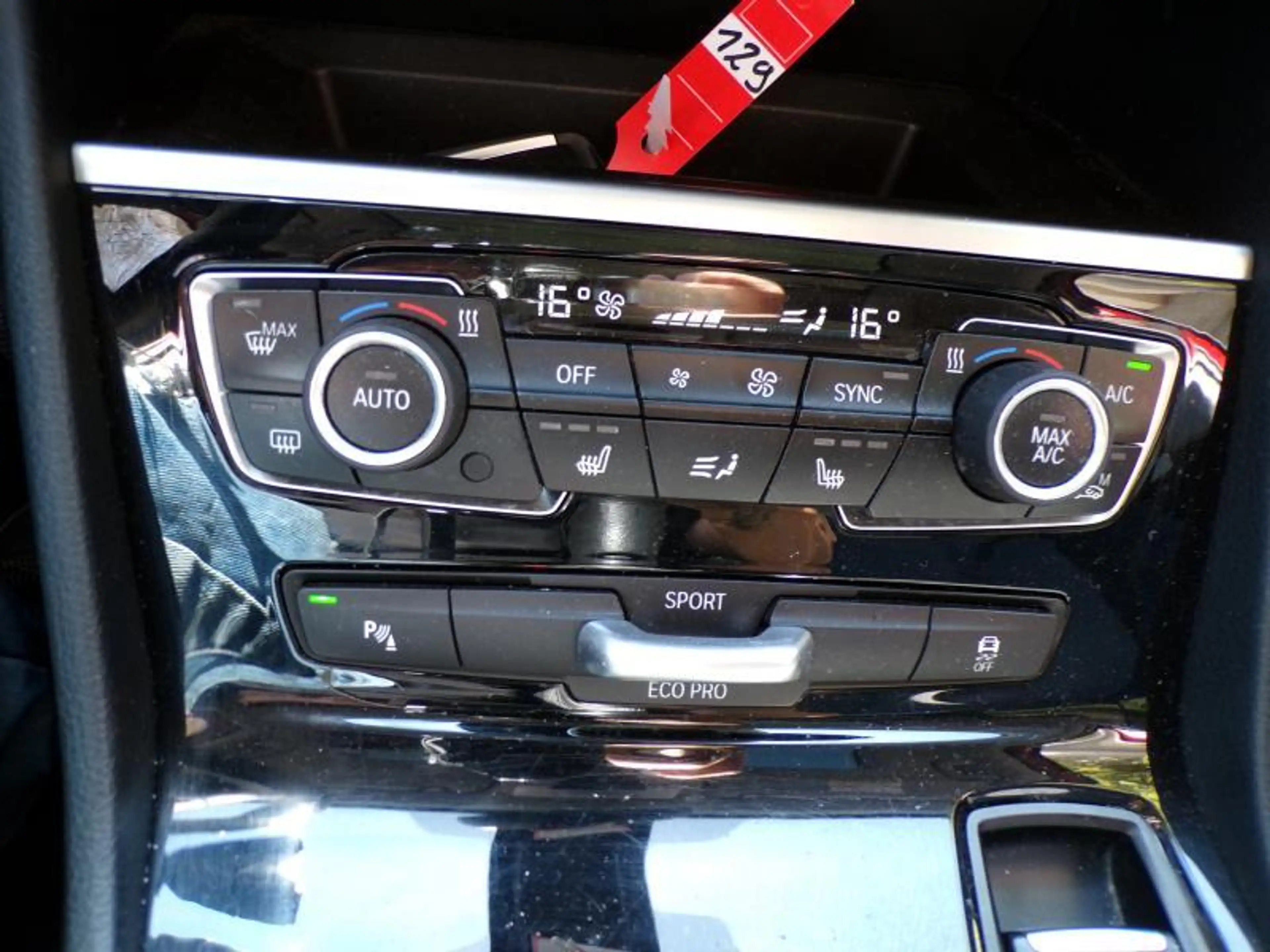 BMW 216 Gran Tourer 1.5 116cv Rouge 12/17 Clim GPS Bluetoo — photo 12