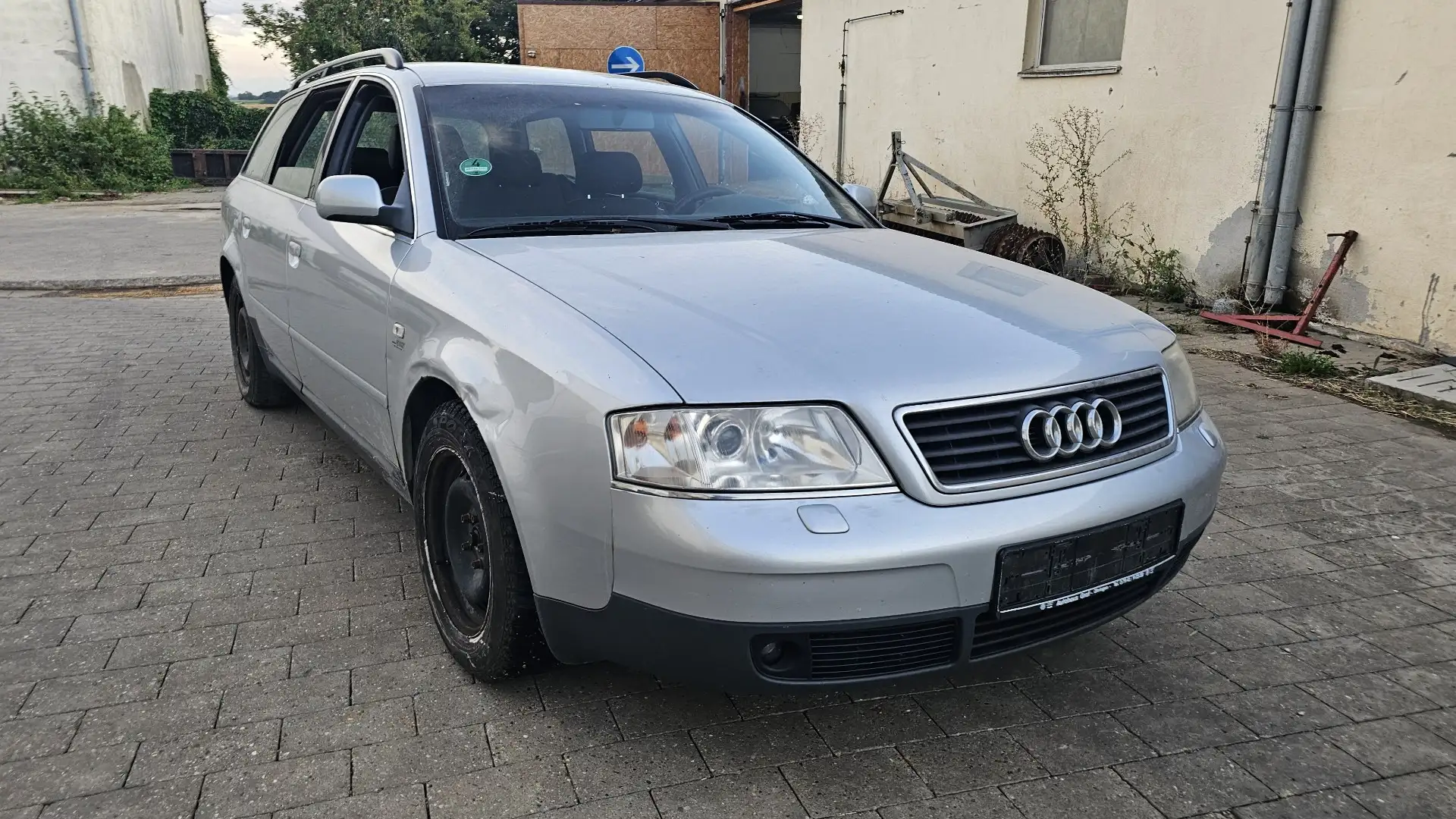 Audi A6 Avant 2.4 - 2
