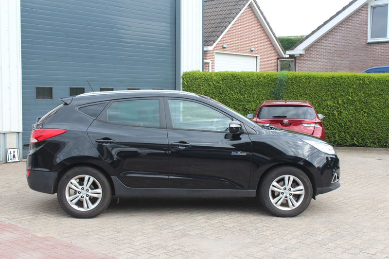 Hyundai iX35 1.6i GDI Business Edition — photo 4