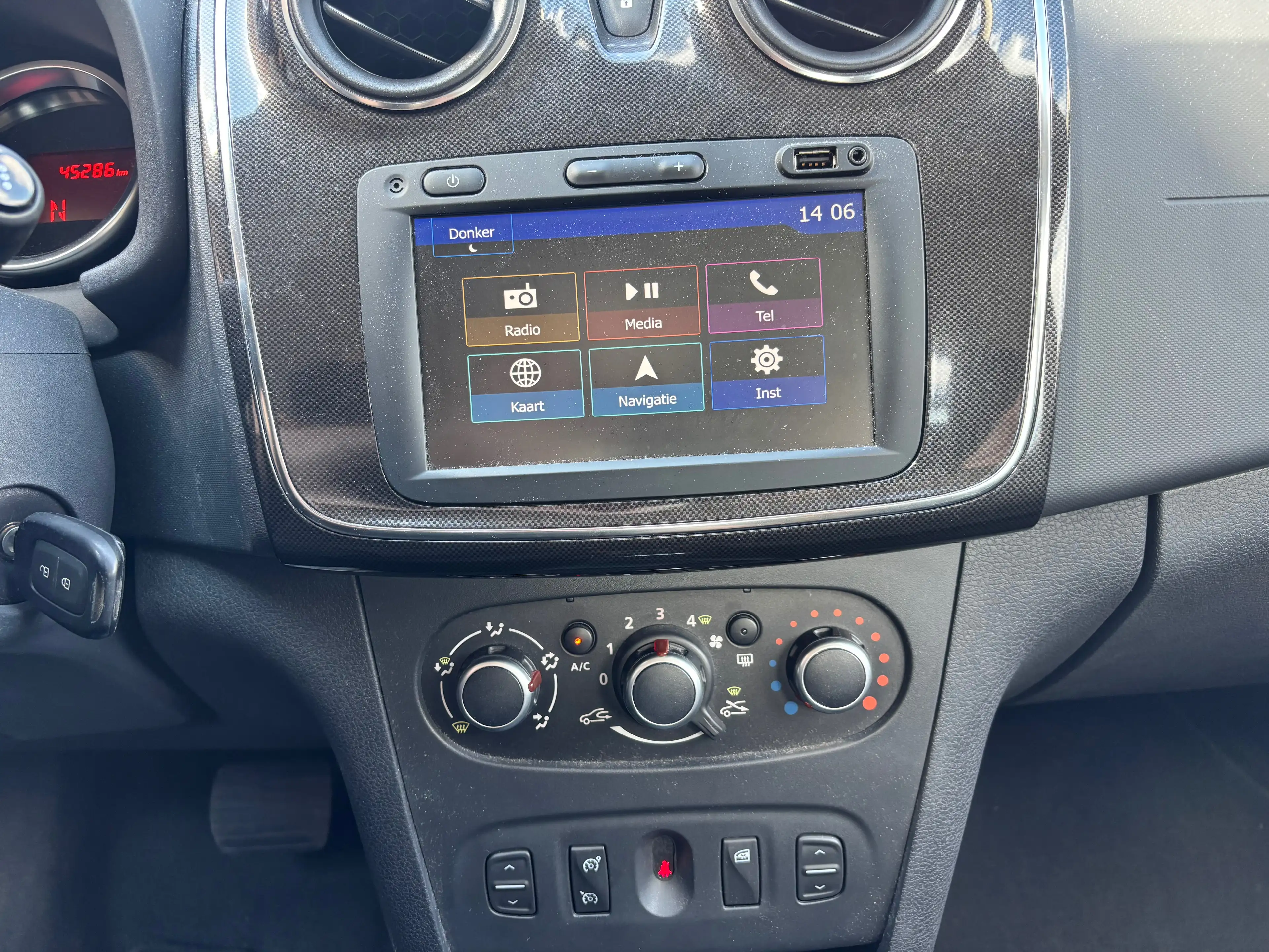 Dacia Logan Logan 0.9 TCe prête à immatriculer !! — photo 13