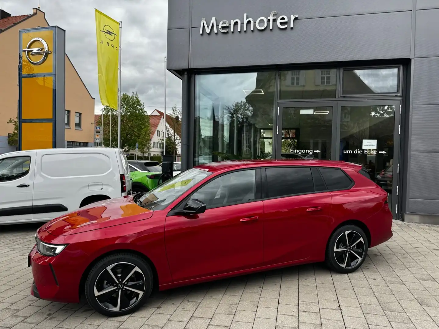Opel Astra L Sports Tourer Edition 110PS Sitzheizung Rot - 1