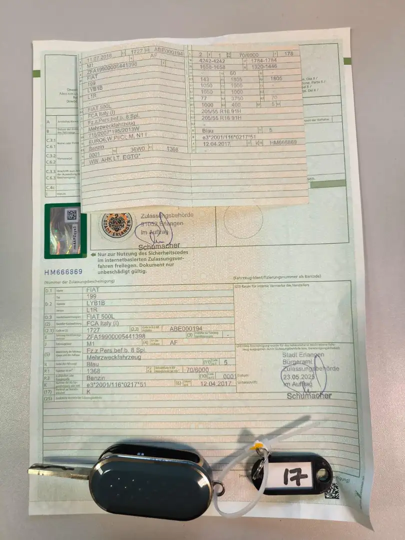 Fiat 500L Urban Pop Star 1.4i Blau - 2