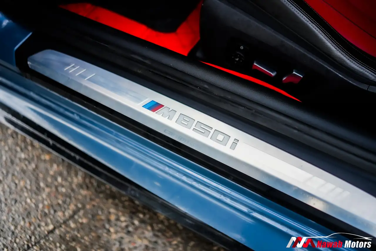 BMW 8 Series снимка BMW 8 Series