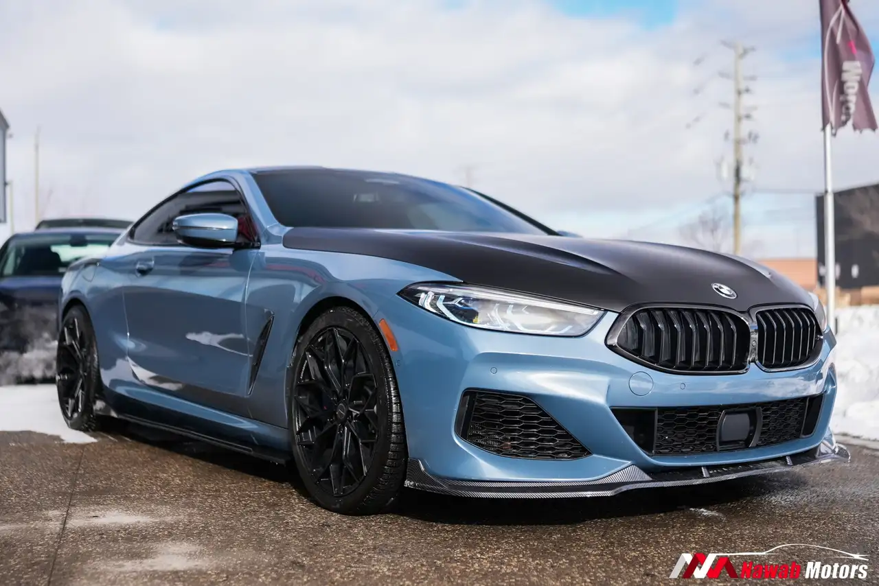 BMW 8 Series снимка BMW 8 Series