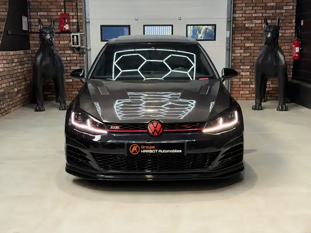 Volkswagen Golf view 2