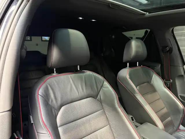 Volkswagen Golf view 13