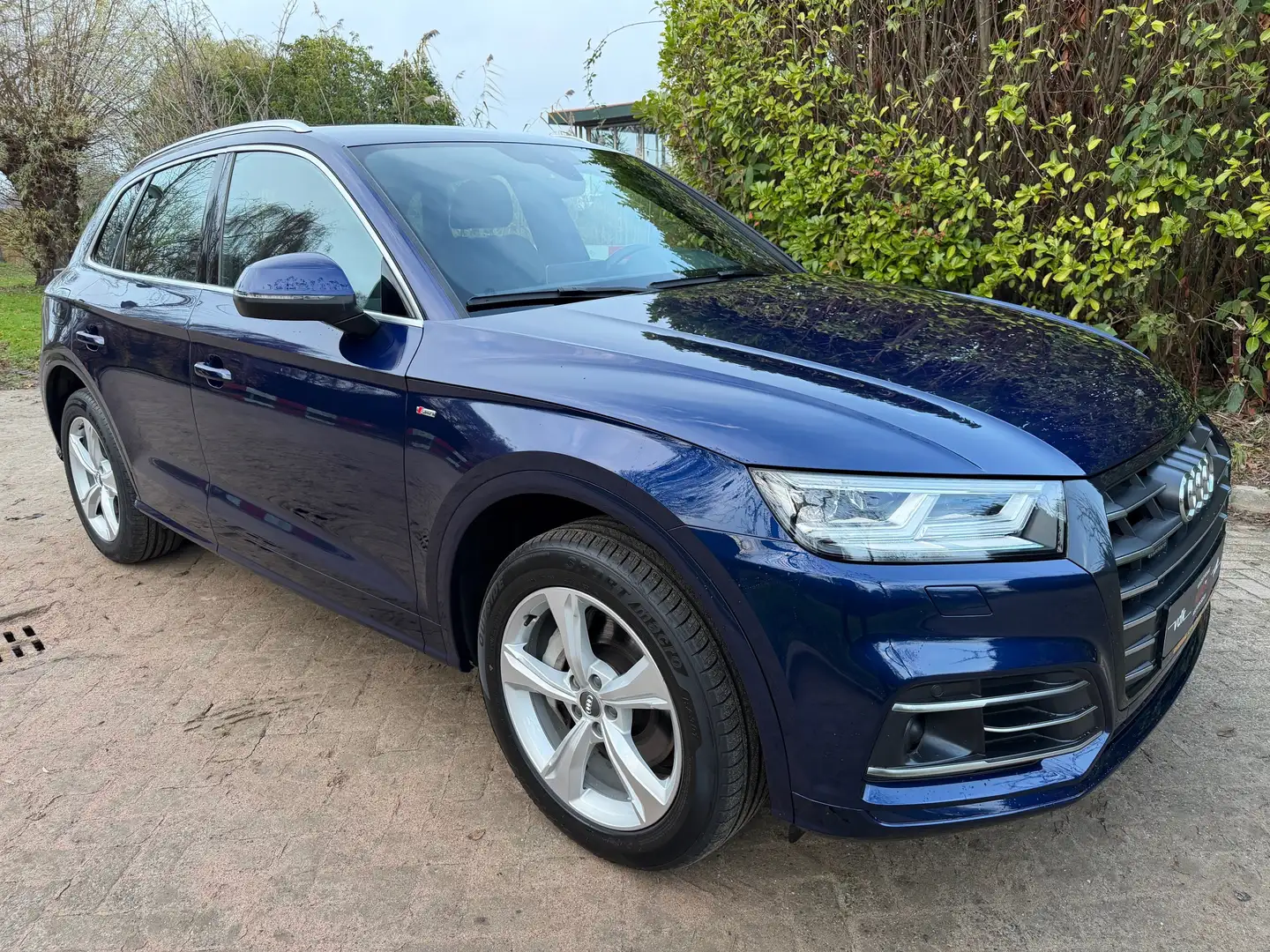 Audi Q5 55 TFSi Quattro Sport (S-line binnen en buiten) Blauw - 1